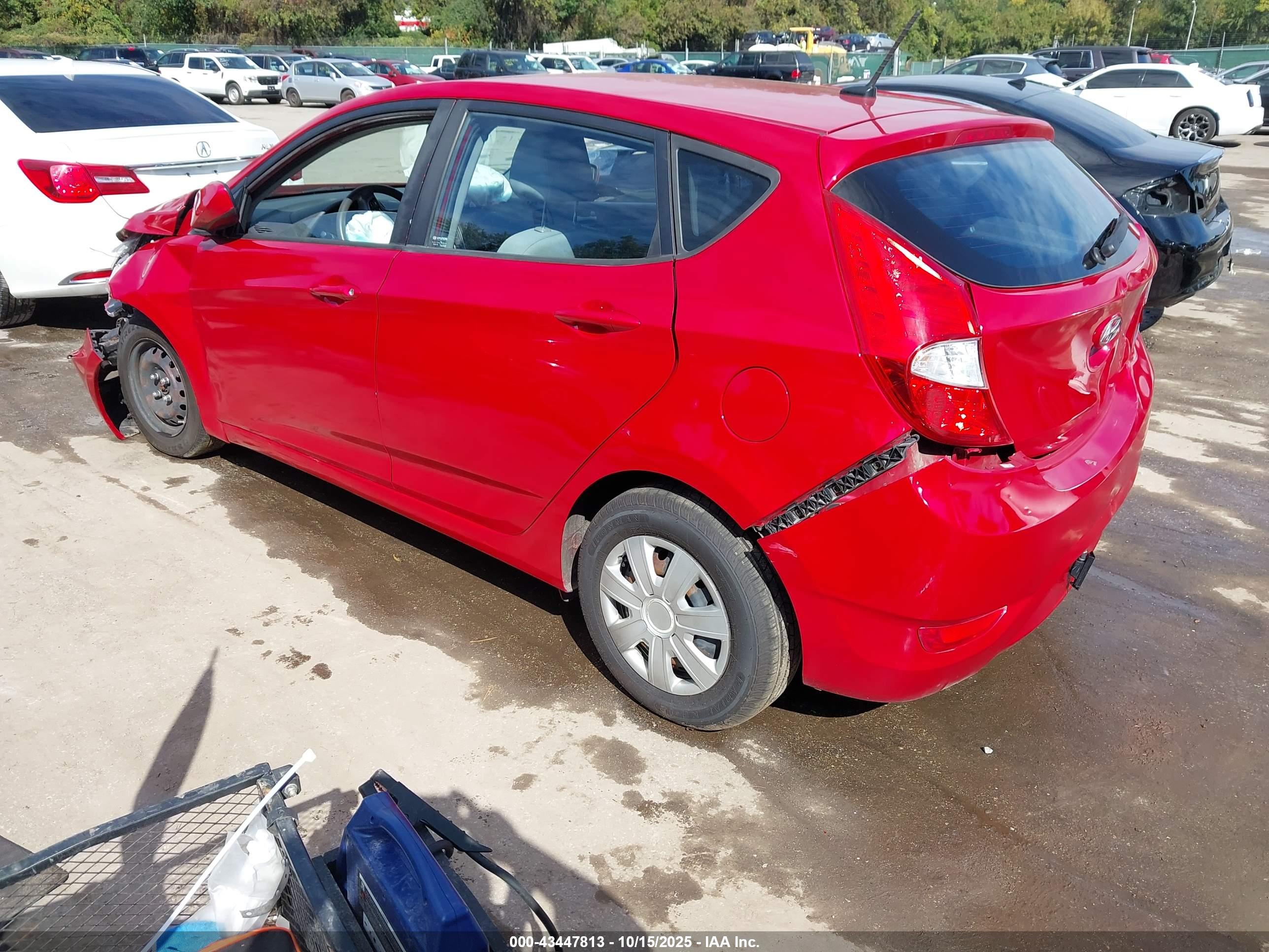 HYUNDAI ACCENT image 3