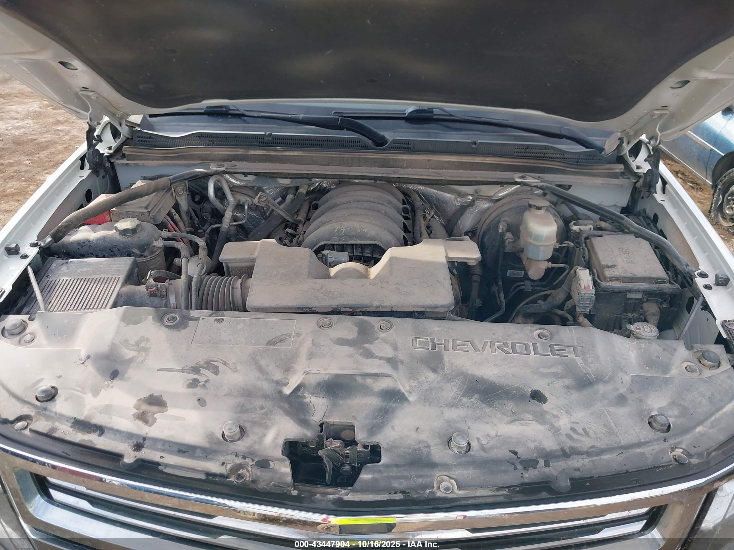 CHEVROLET TAHOE image 10