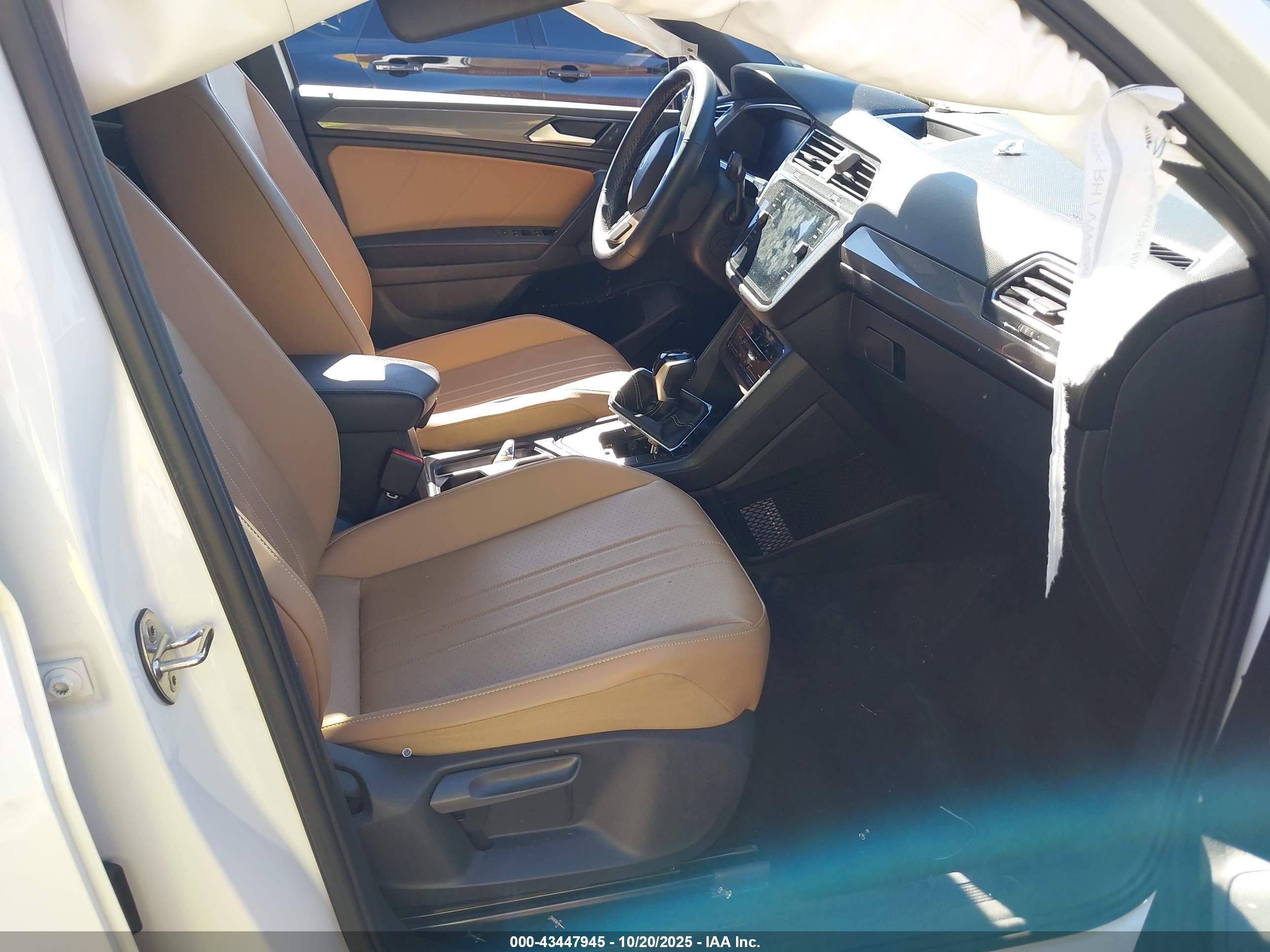VOLKSWAGEN TIGUAN image 5
