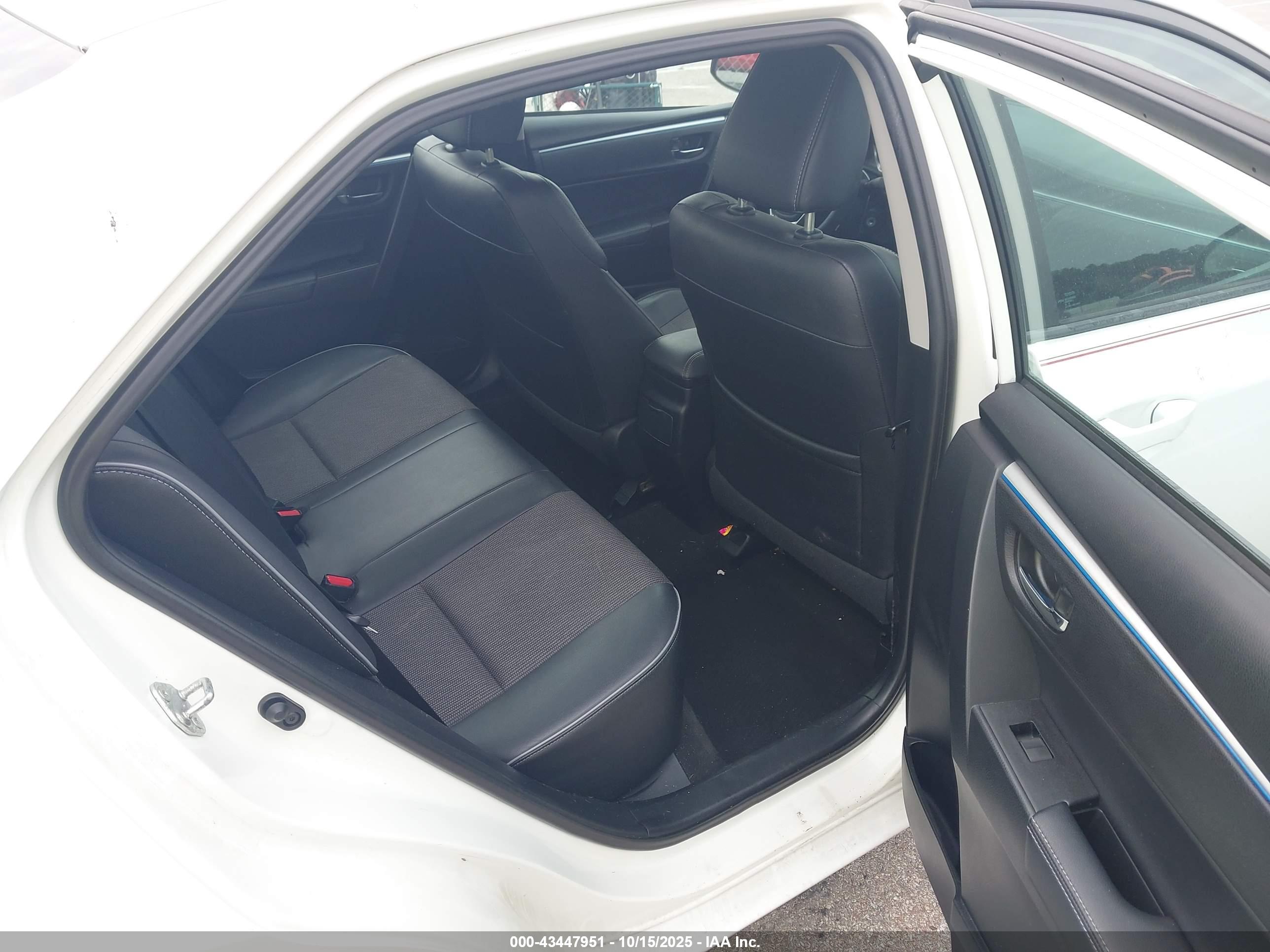 TOYOTA COROLLA image 8