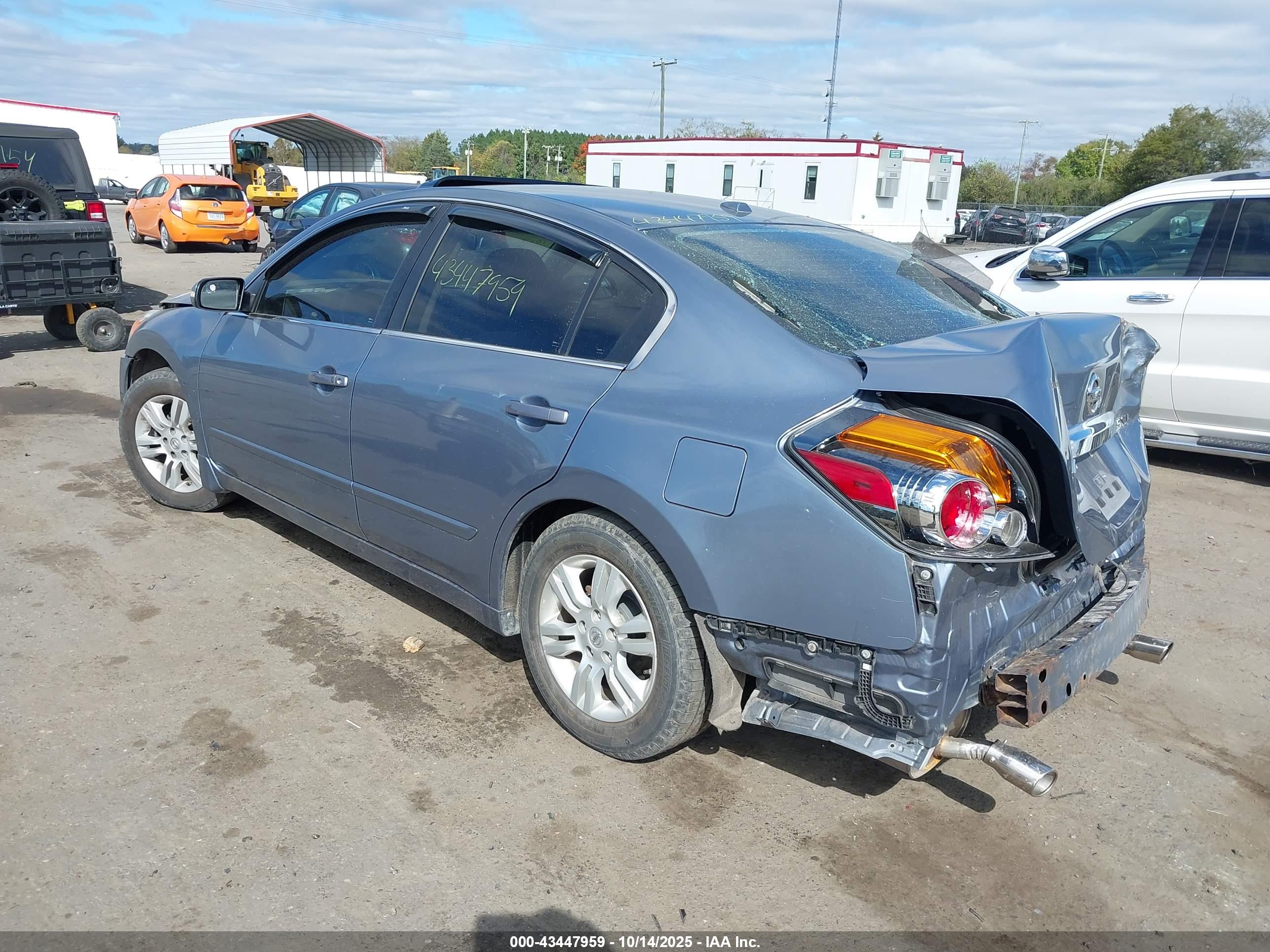 NISSAN ALTIMA image 3