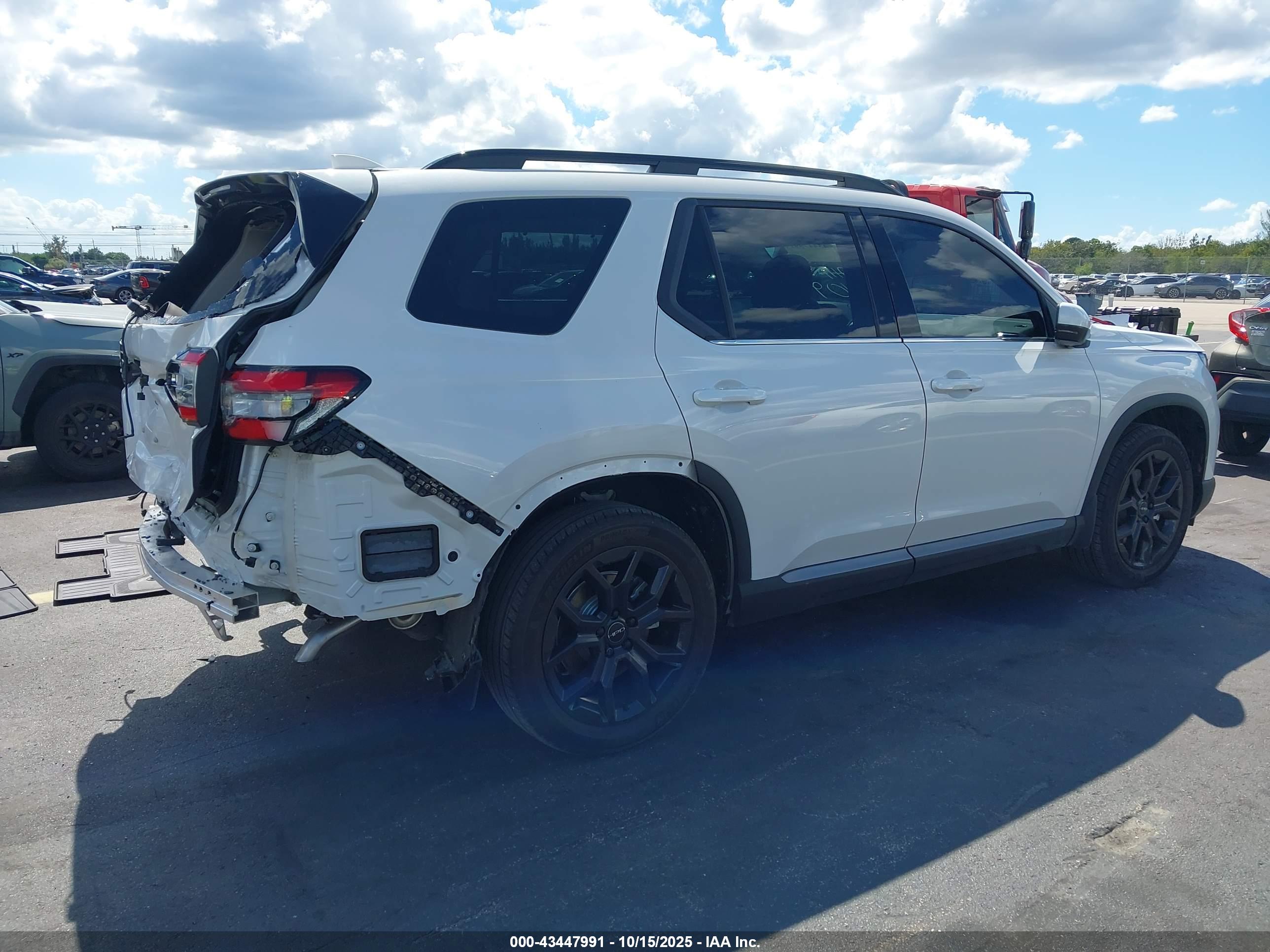 HONDA PILOT image 4