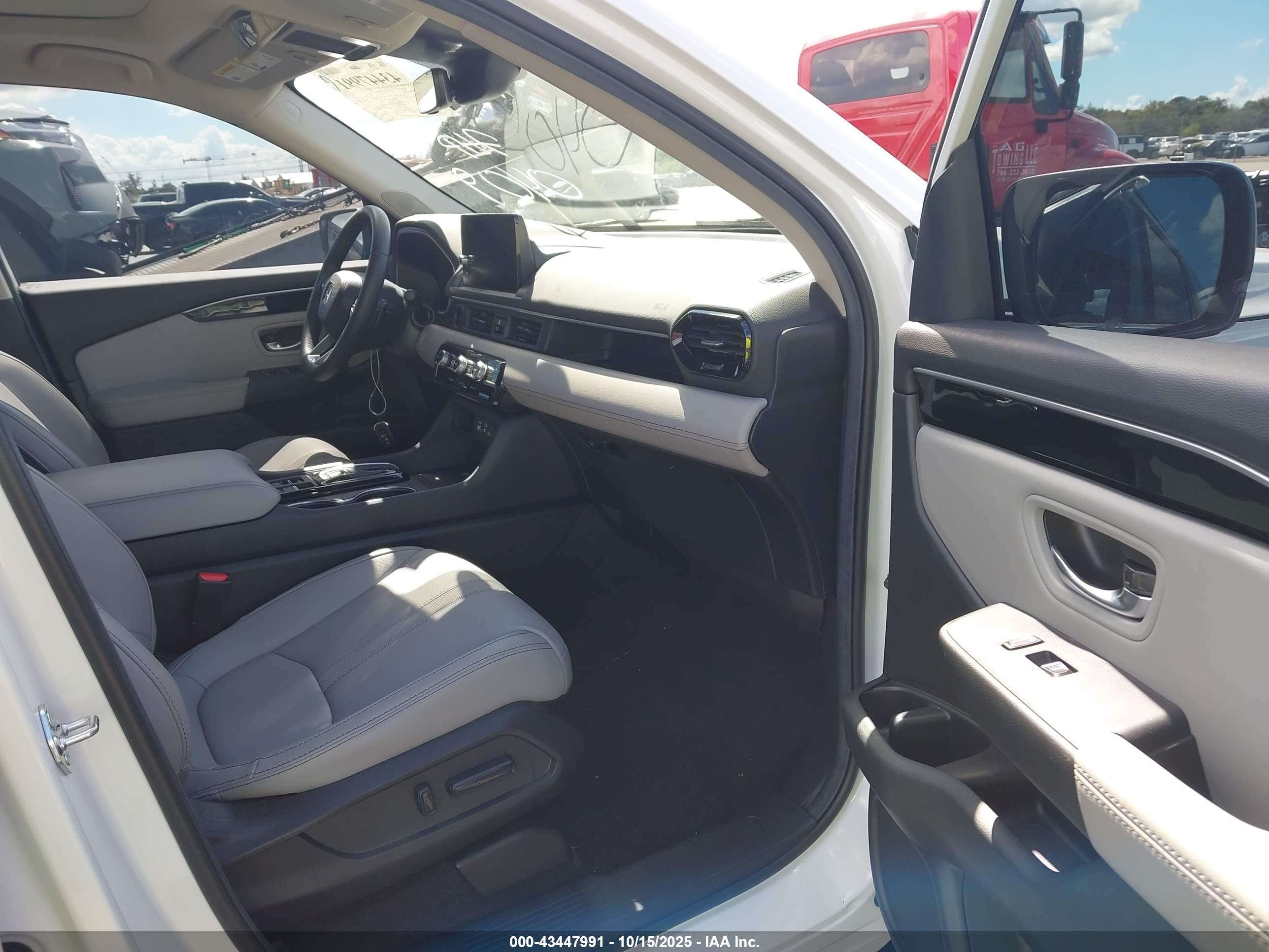 HONDA PILOT image 5