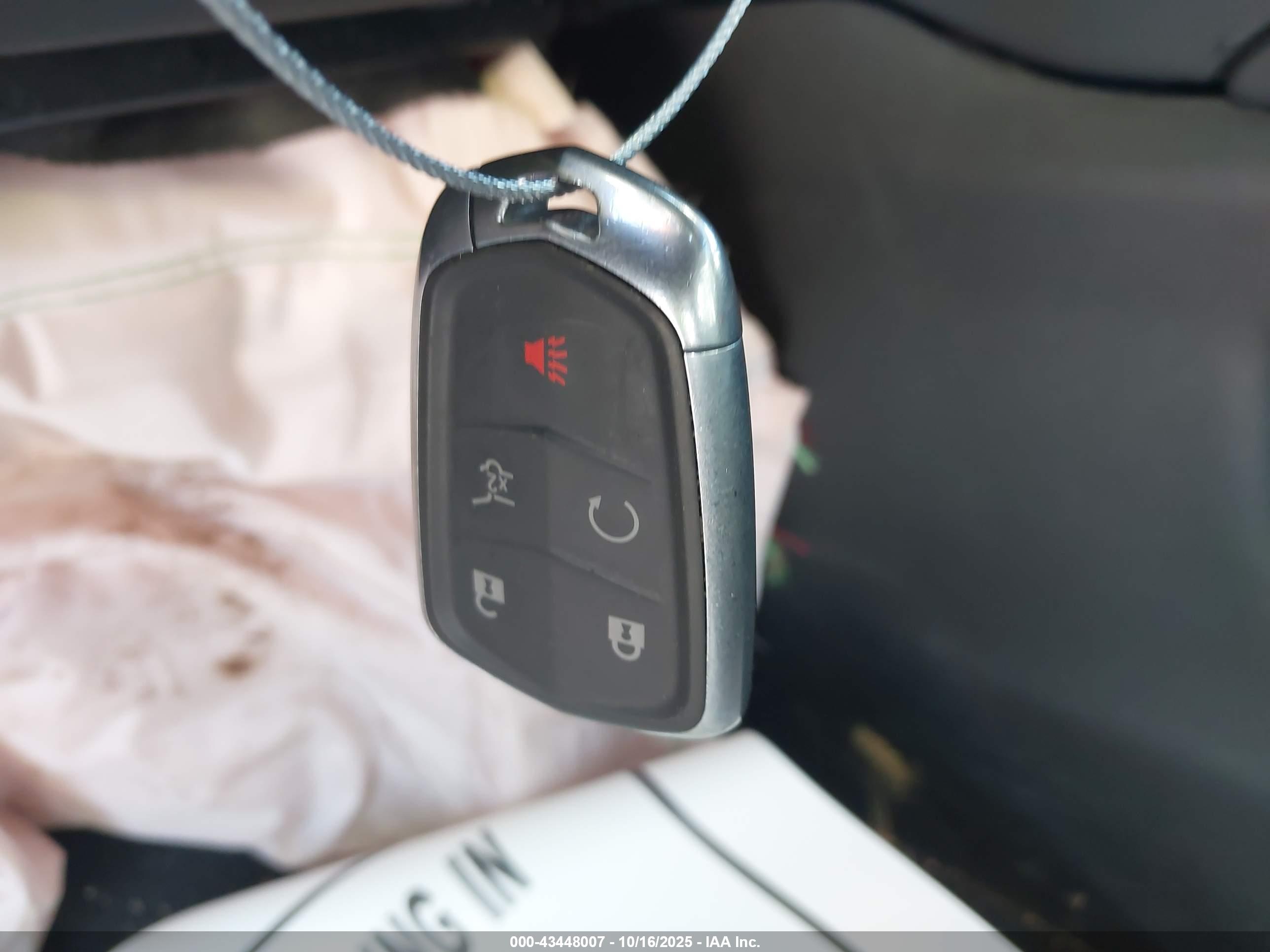 CADILLAC XT5 image 11
