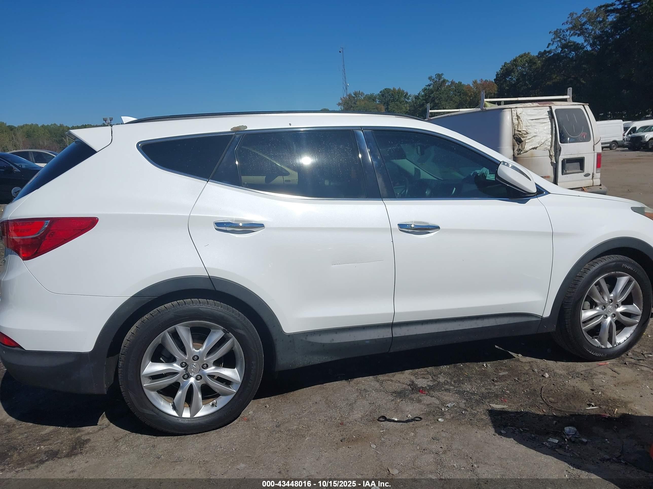 HYUNDAI SANTA image 6
