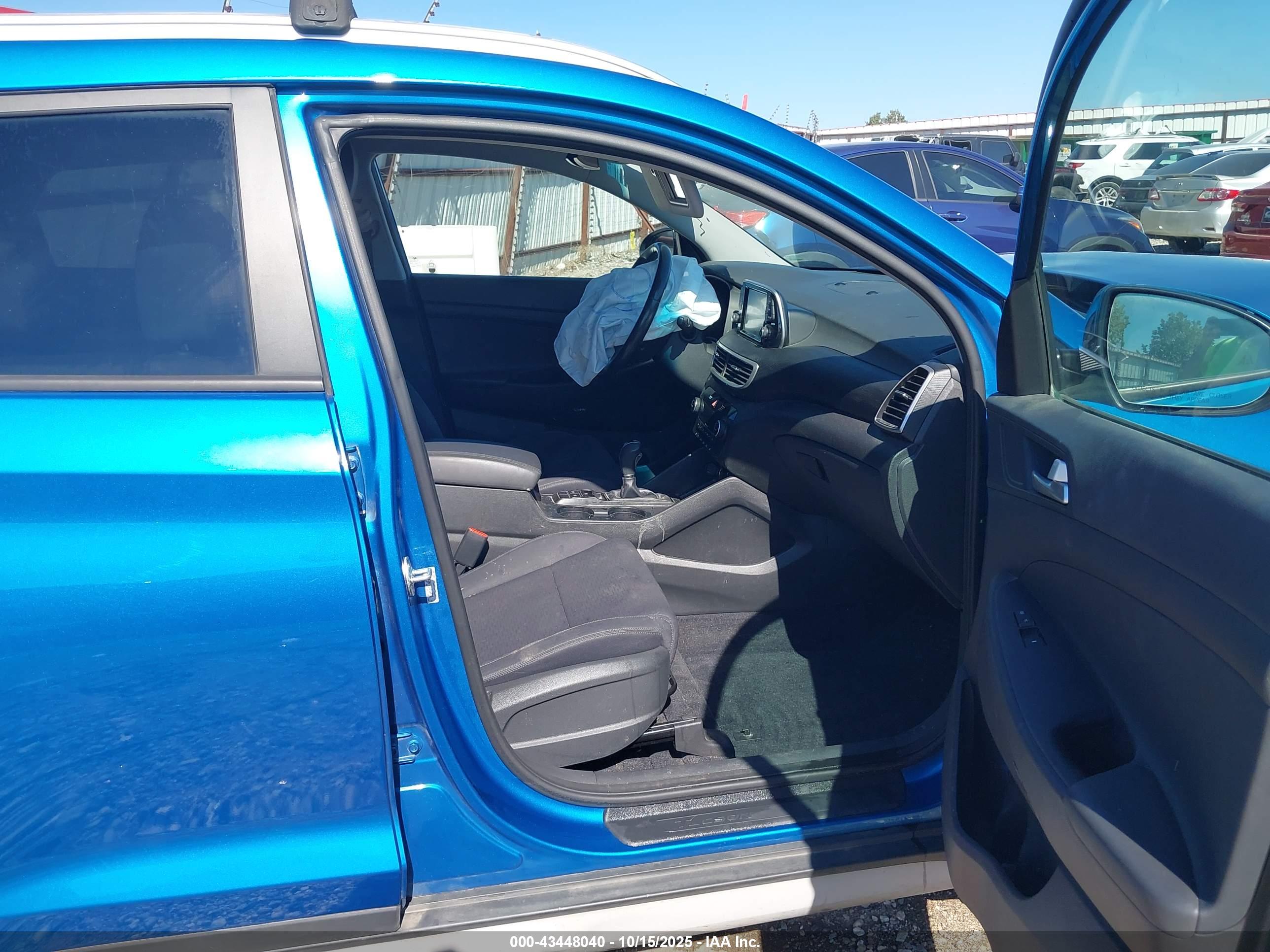 HYUNDAI TUCSON image 5