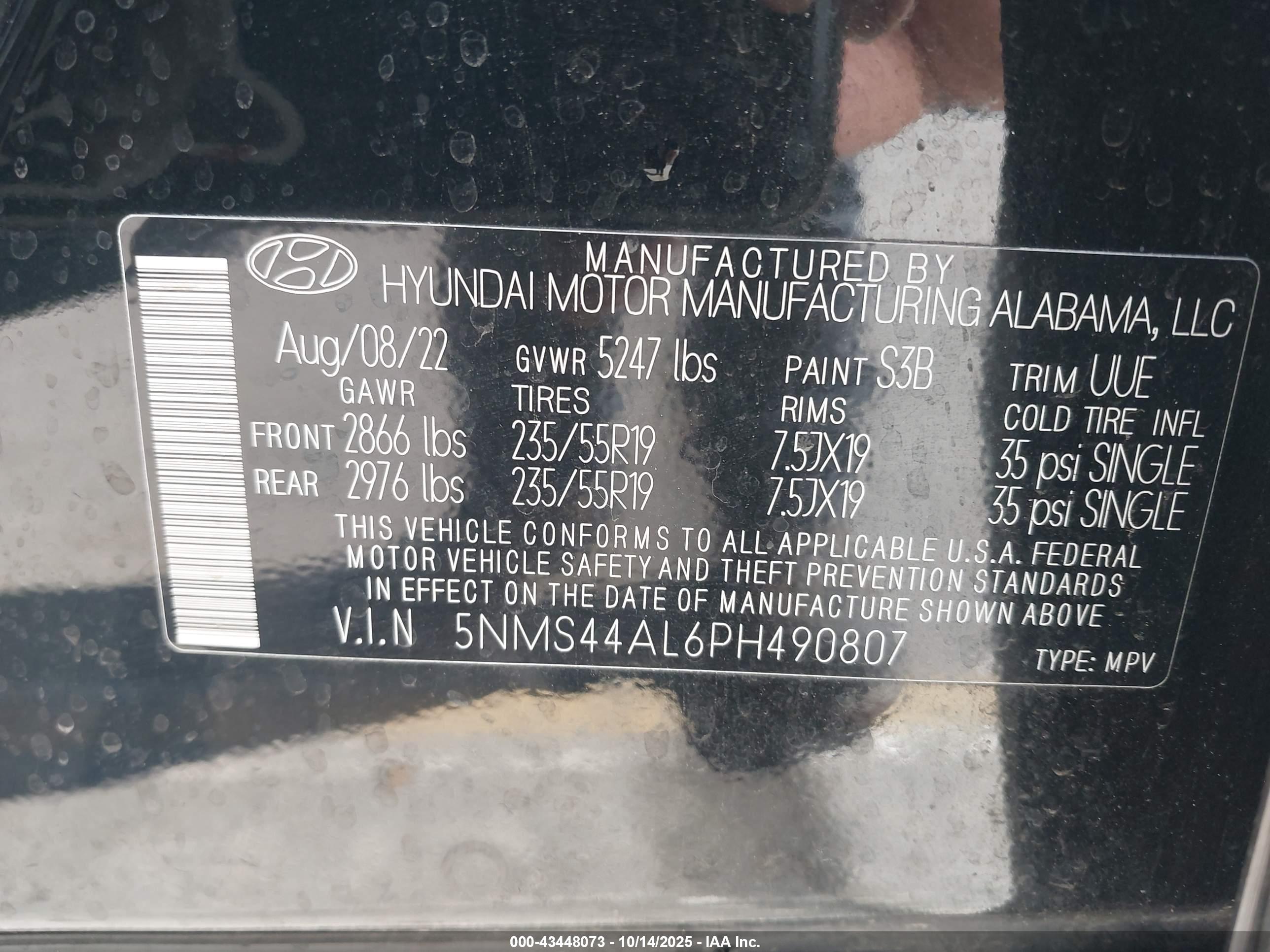 HYUNDAI SANTA image 9