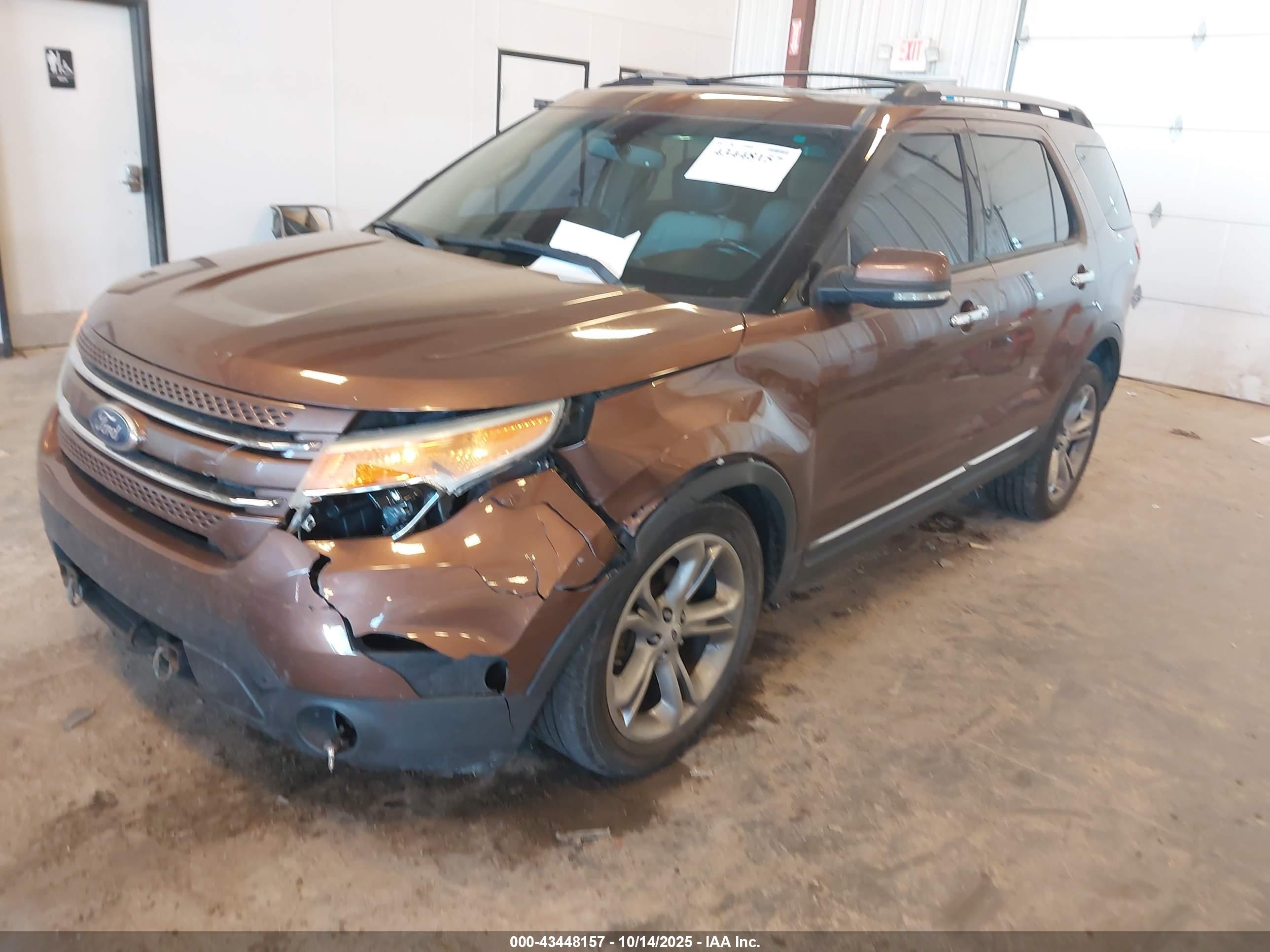 FORD EXPLORER image 2