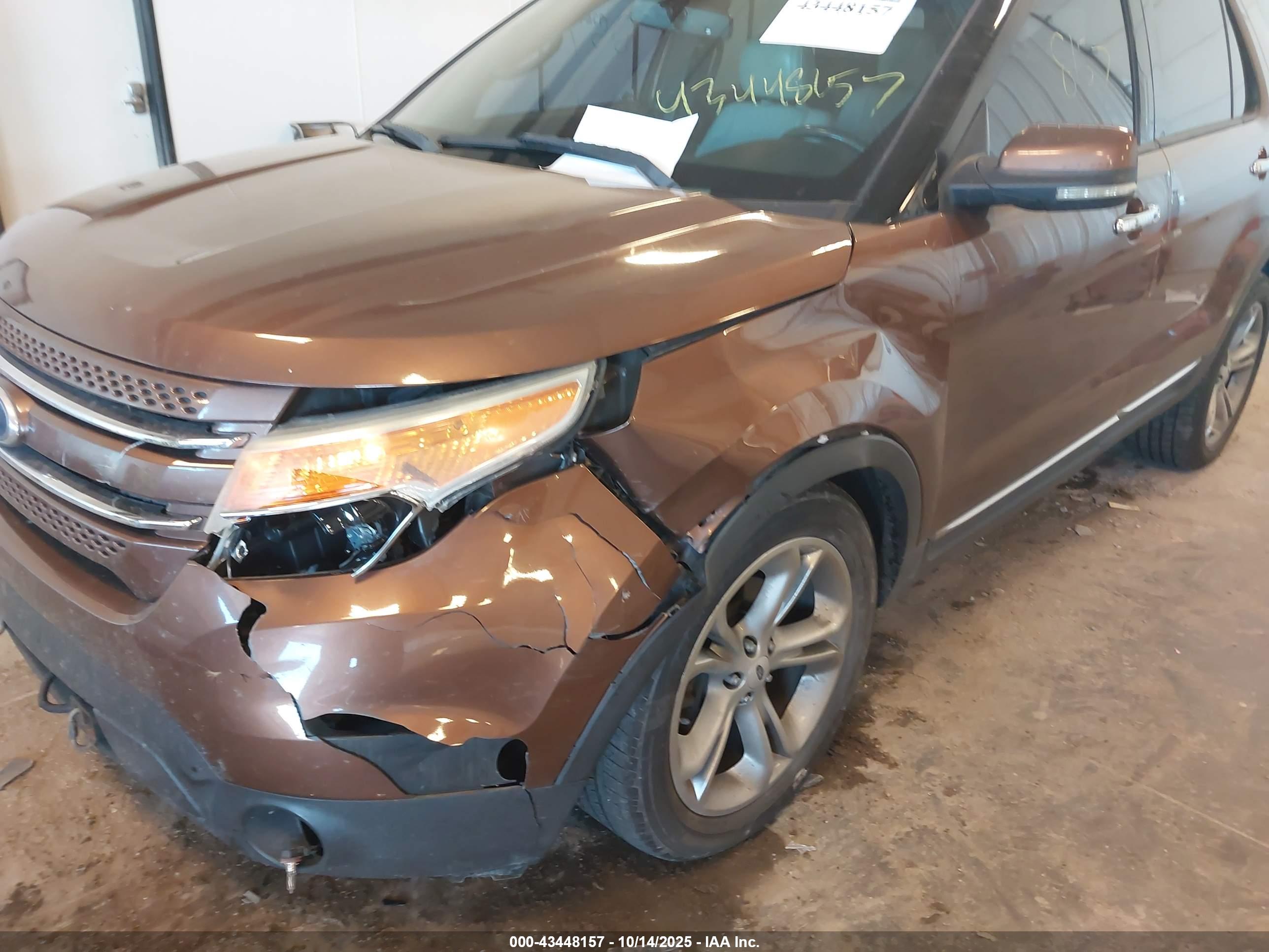 FORD EXPLORER image 6