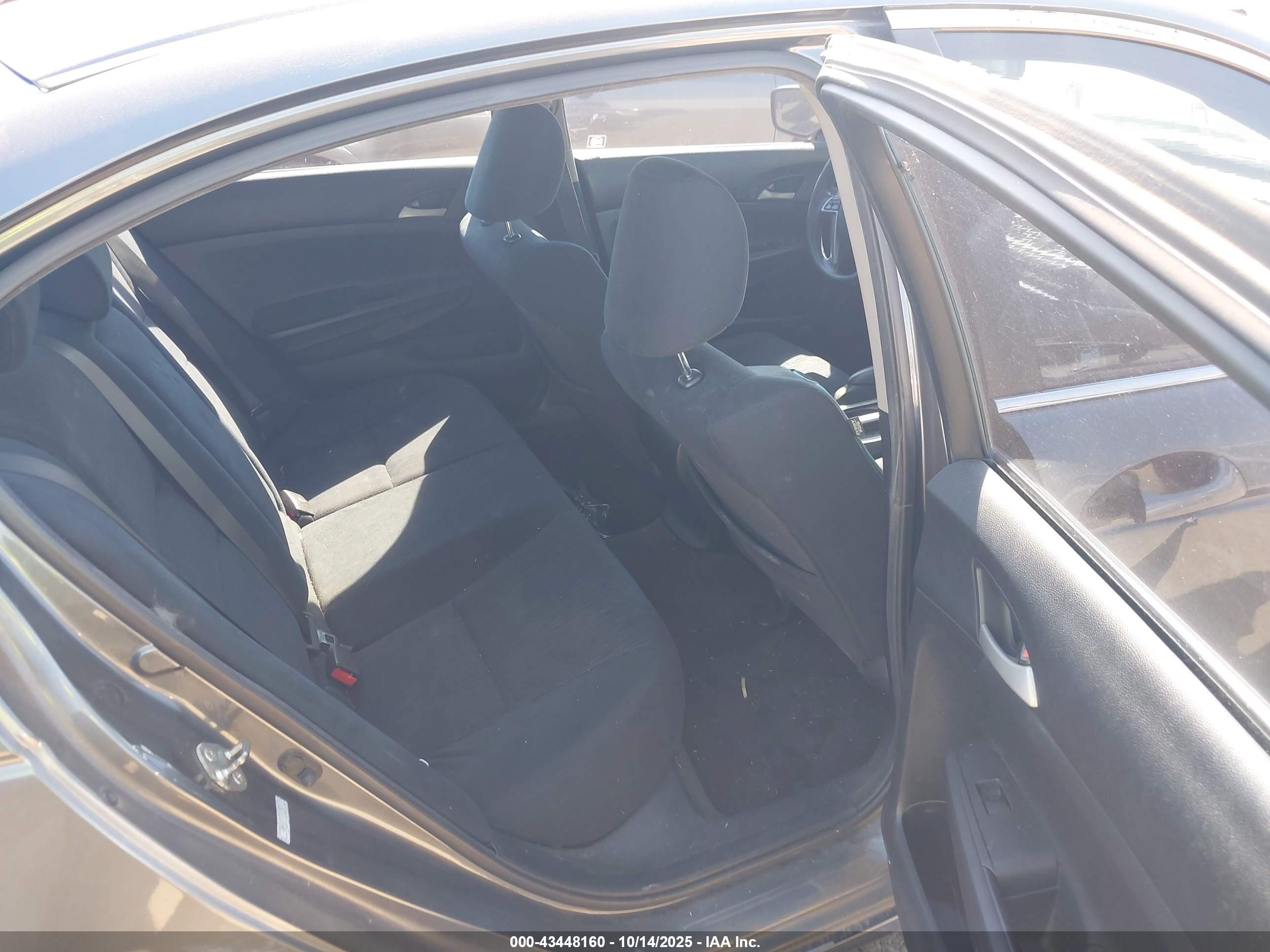 HONDA ACCORD image 8
