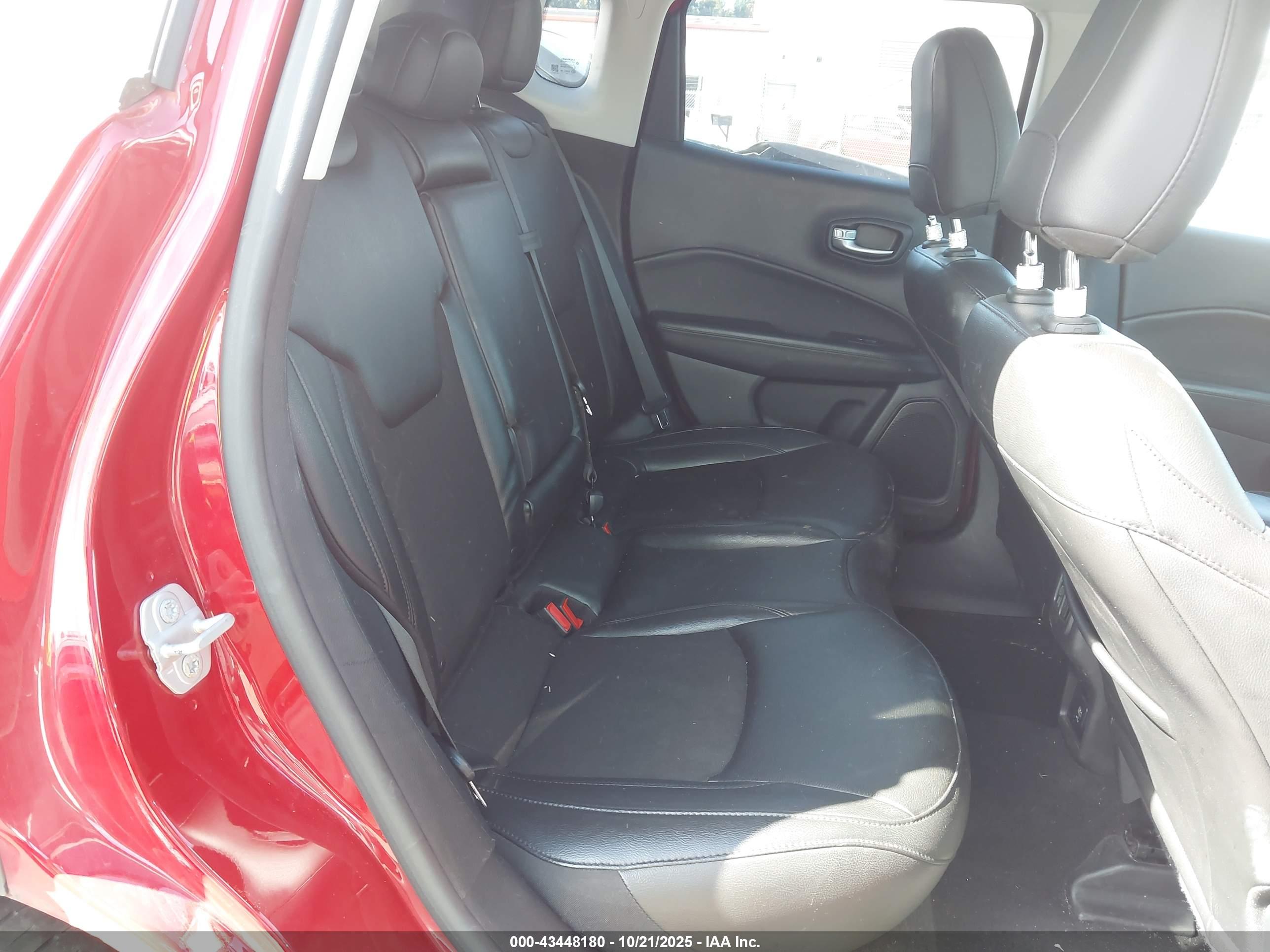 JEEP COMPASS image 8