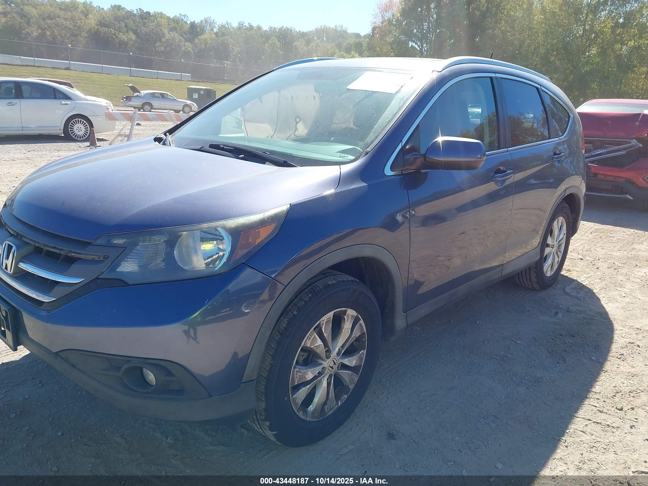 HONDA CR-V image 2