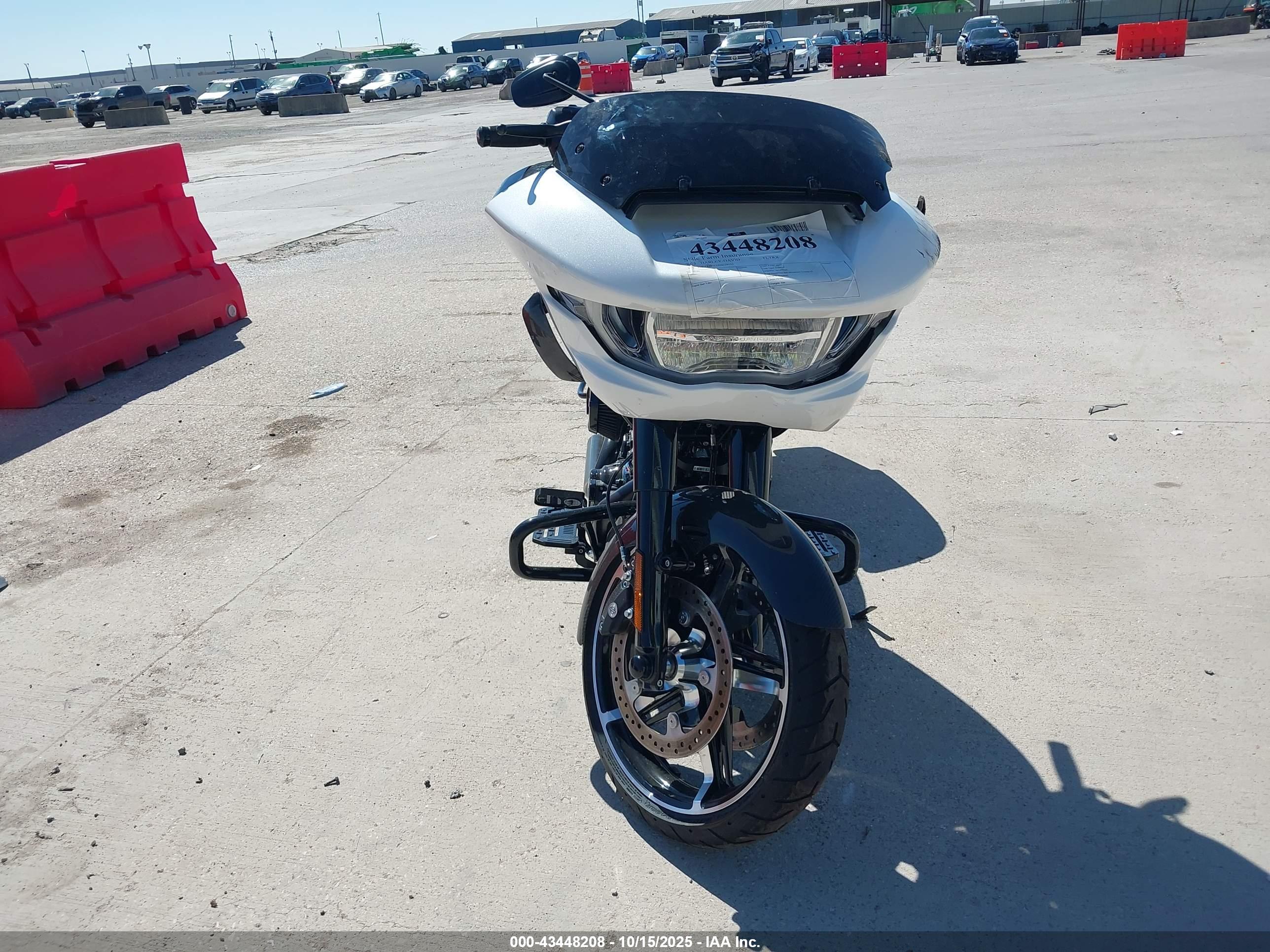 HARLEY-DAVIDSON FLTRX image 5