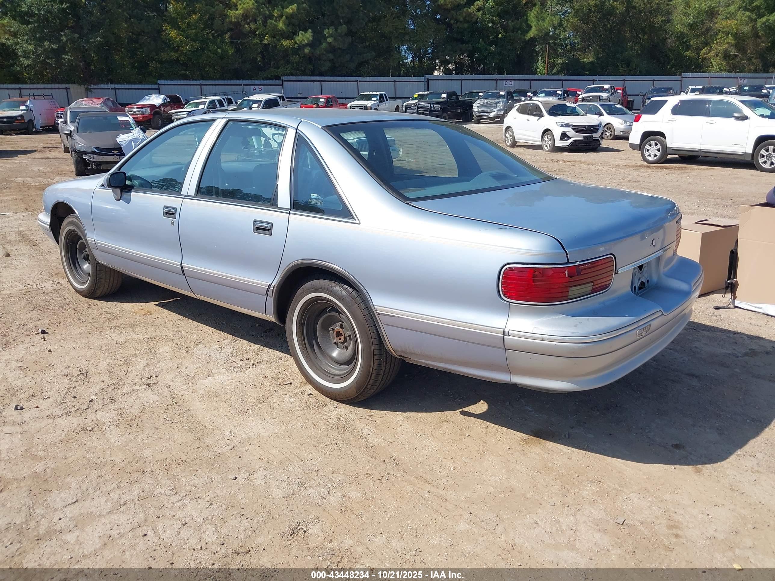CHEVROLET CAPRICE image 3