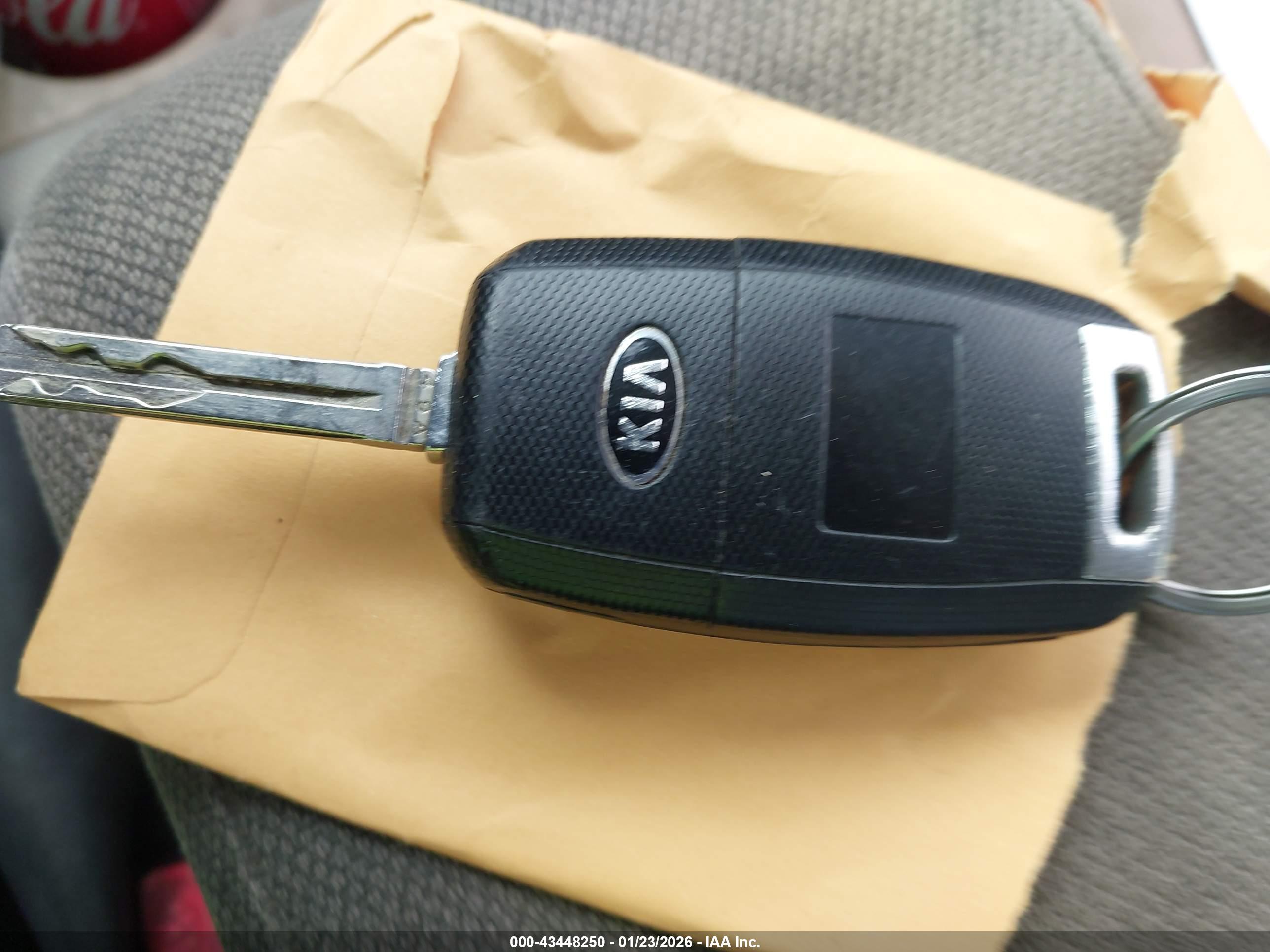 KIA RIO image 11