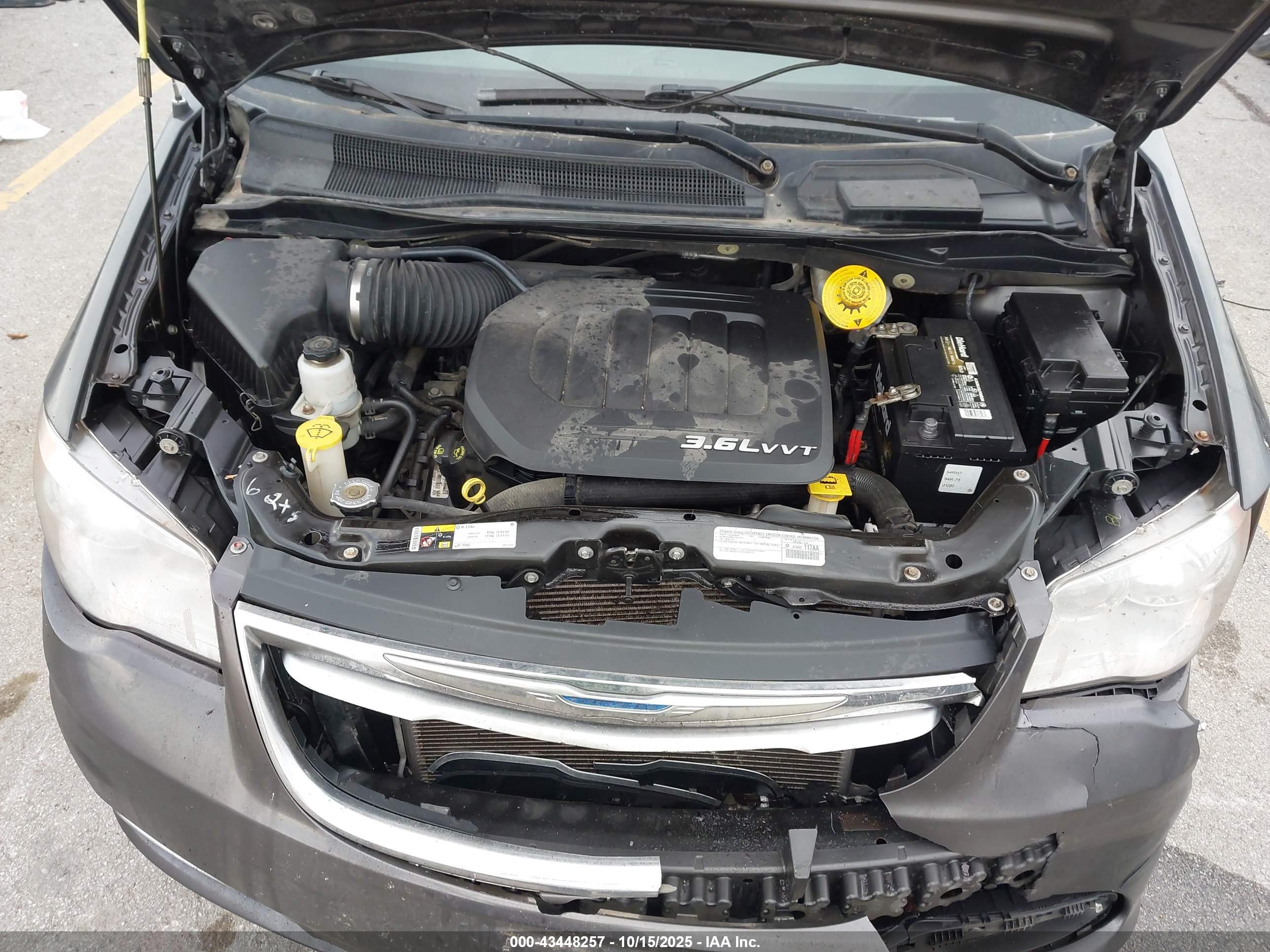CHRYSLER TOWN image 10
