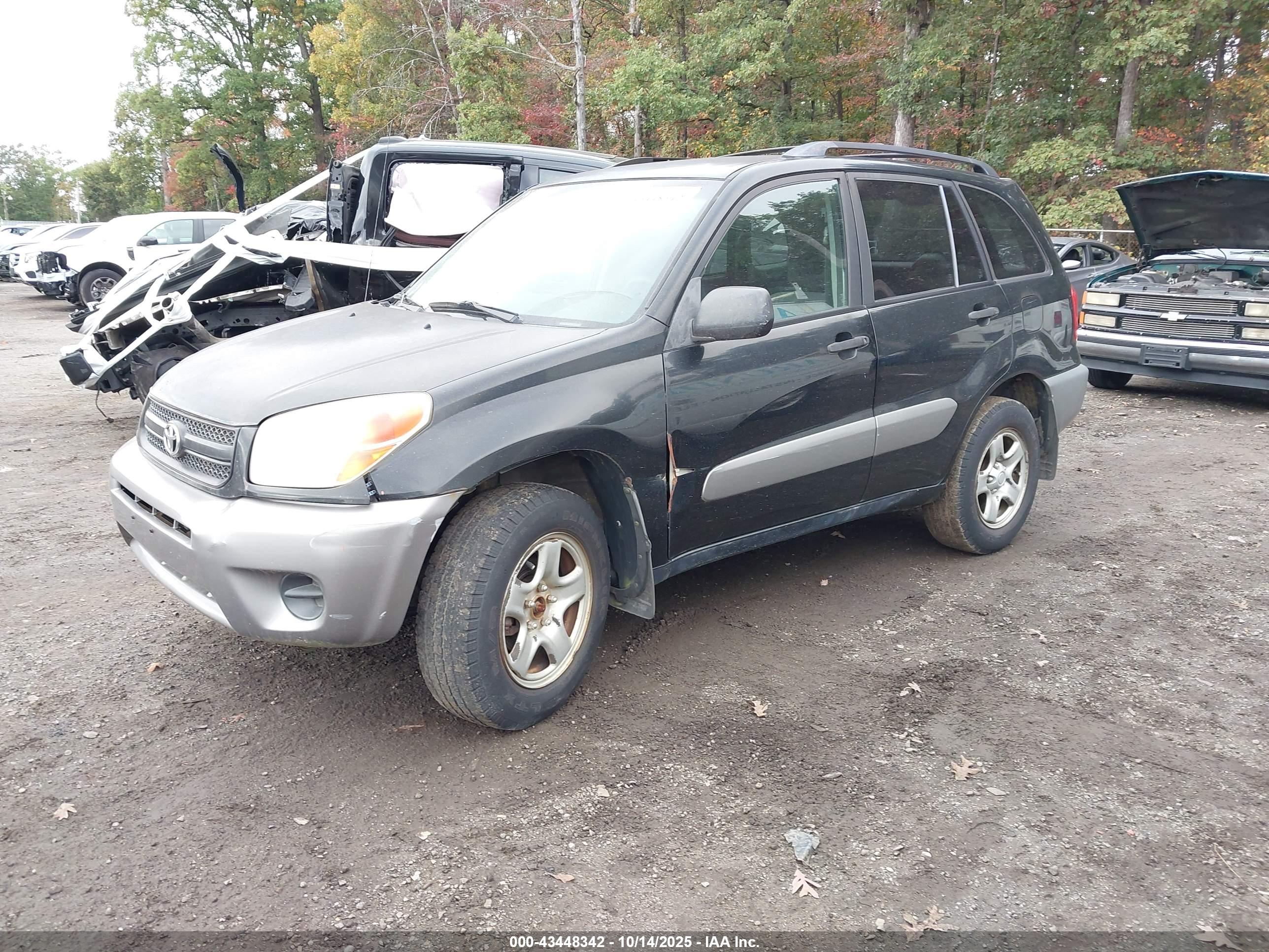 TOYOTA RAV4 image 2