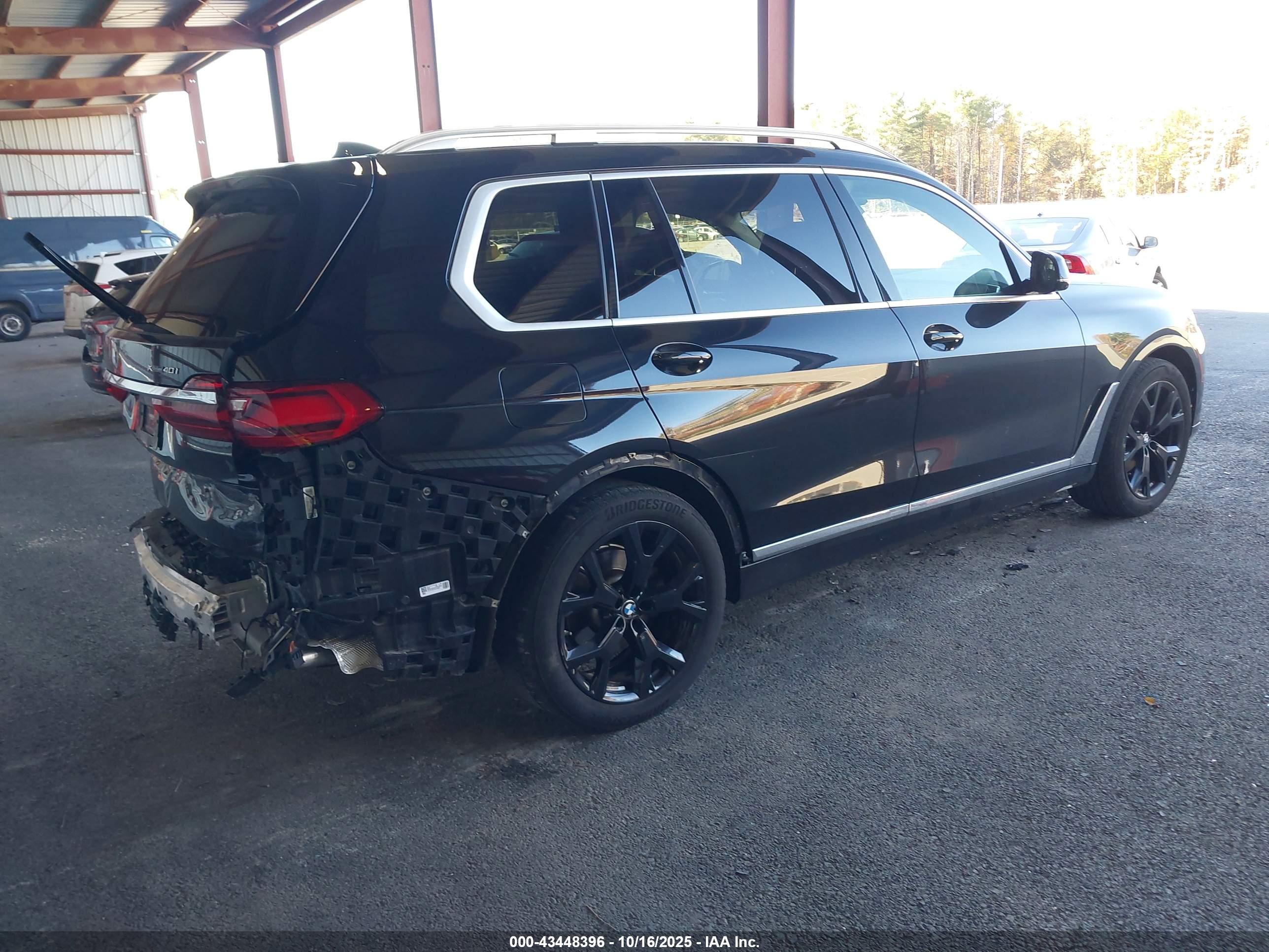 BMW X7 image 4