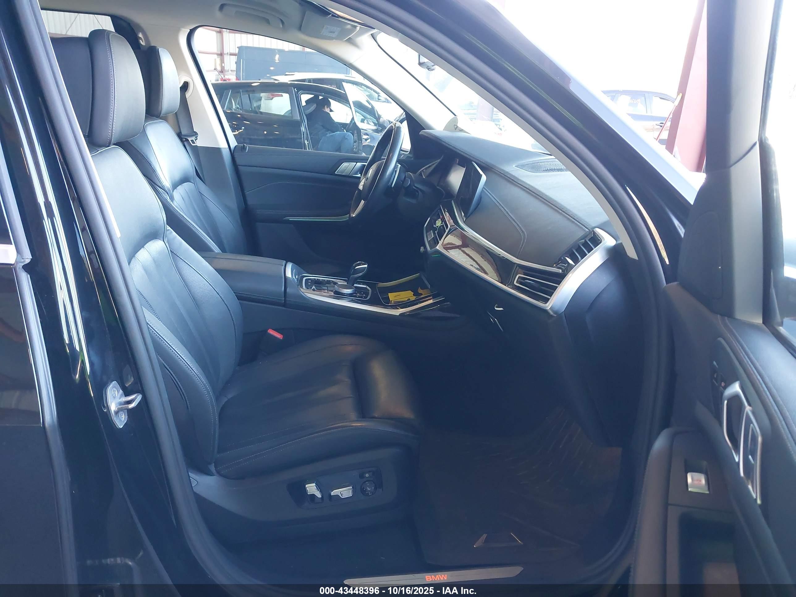 BMW X7 image 5