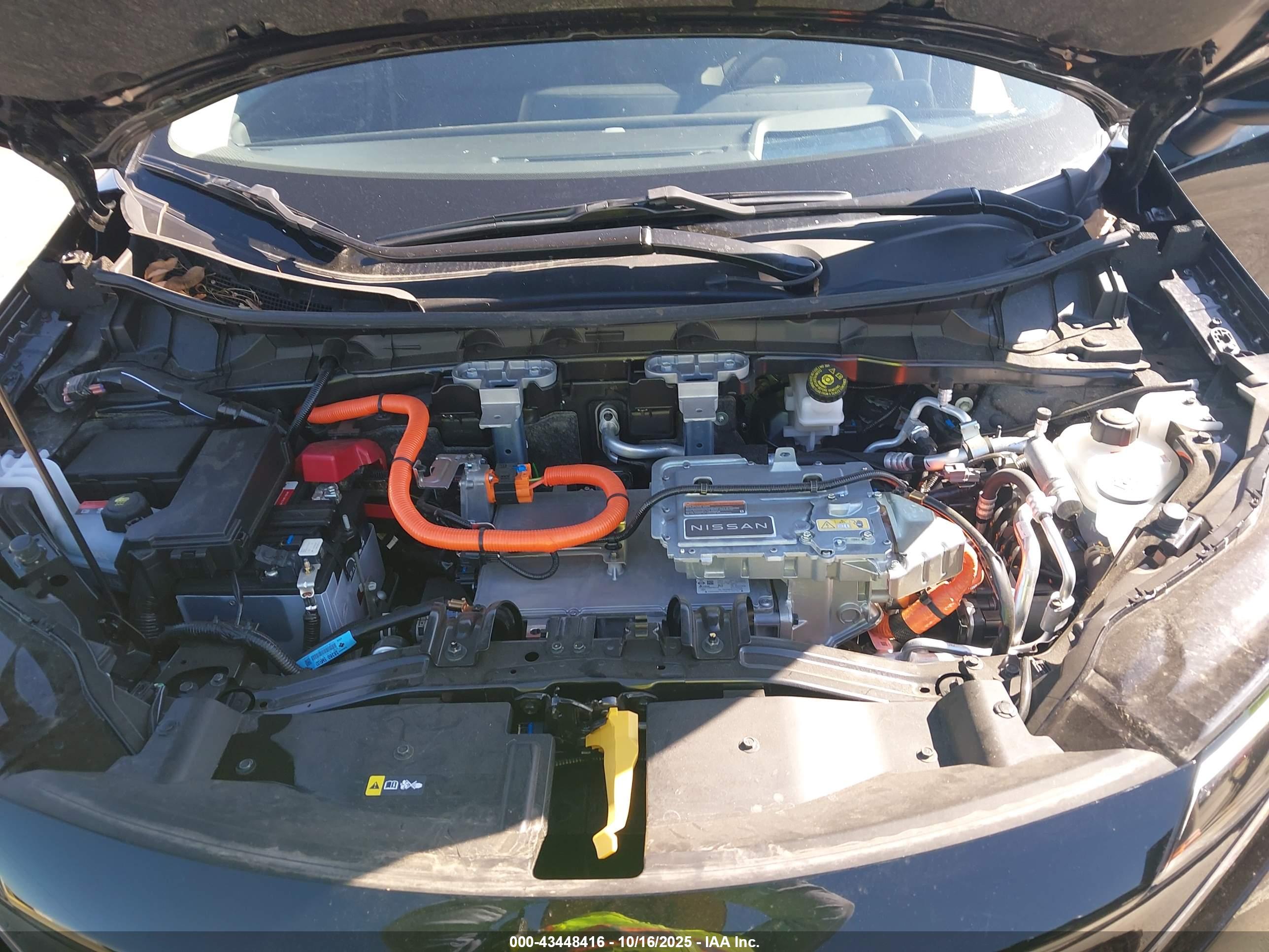 NISSAN ARIYA image 10