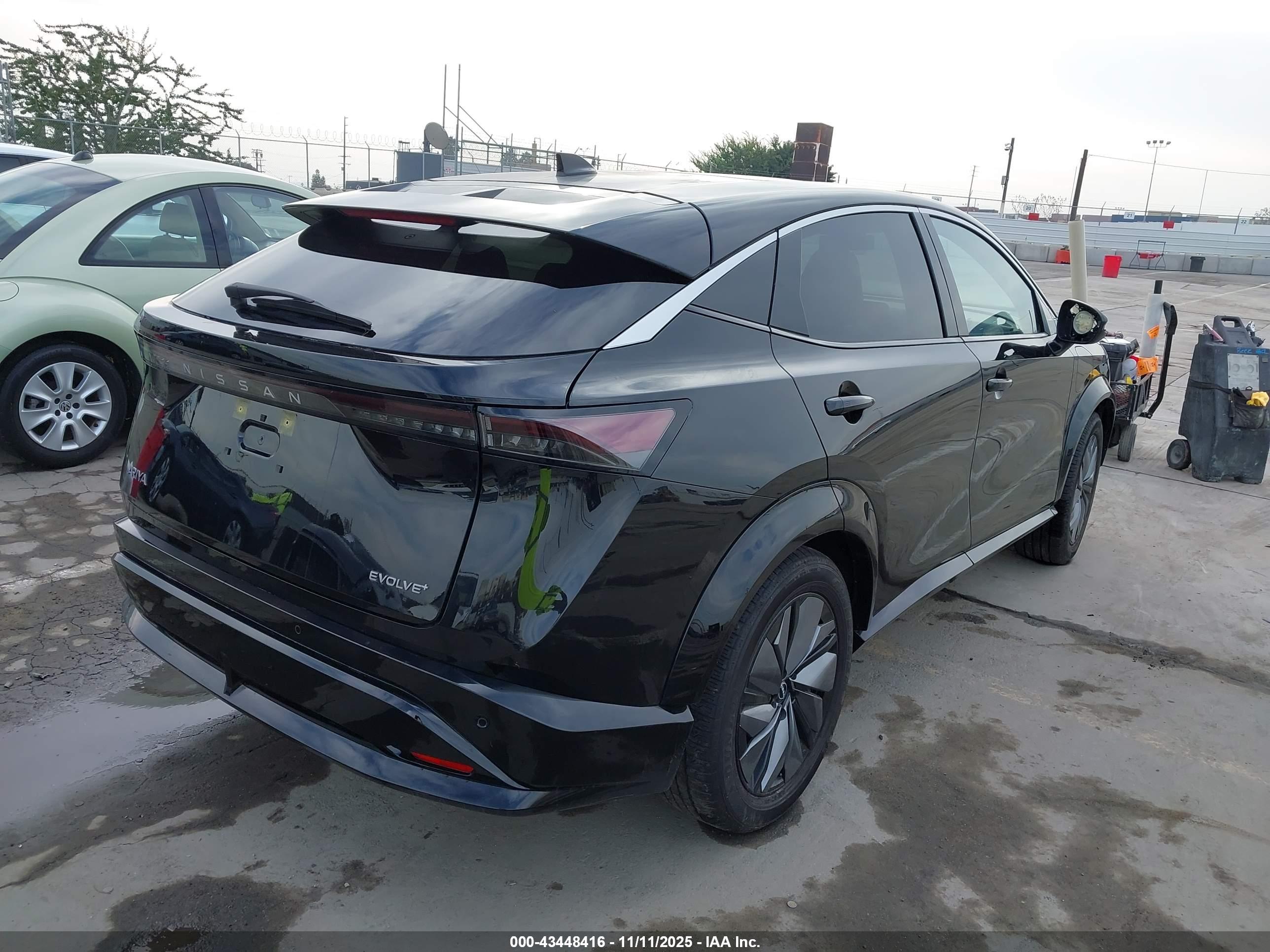 NISSAN ARIYA image 4