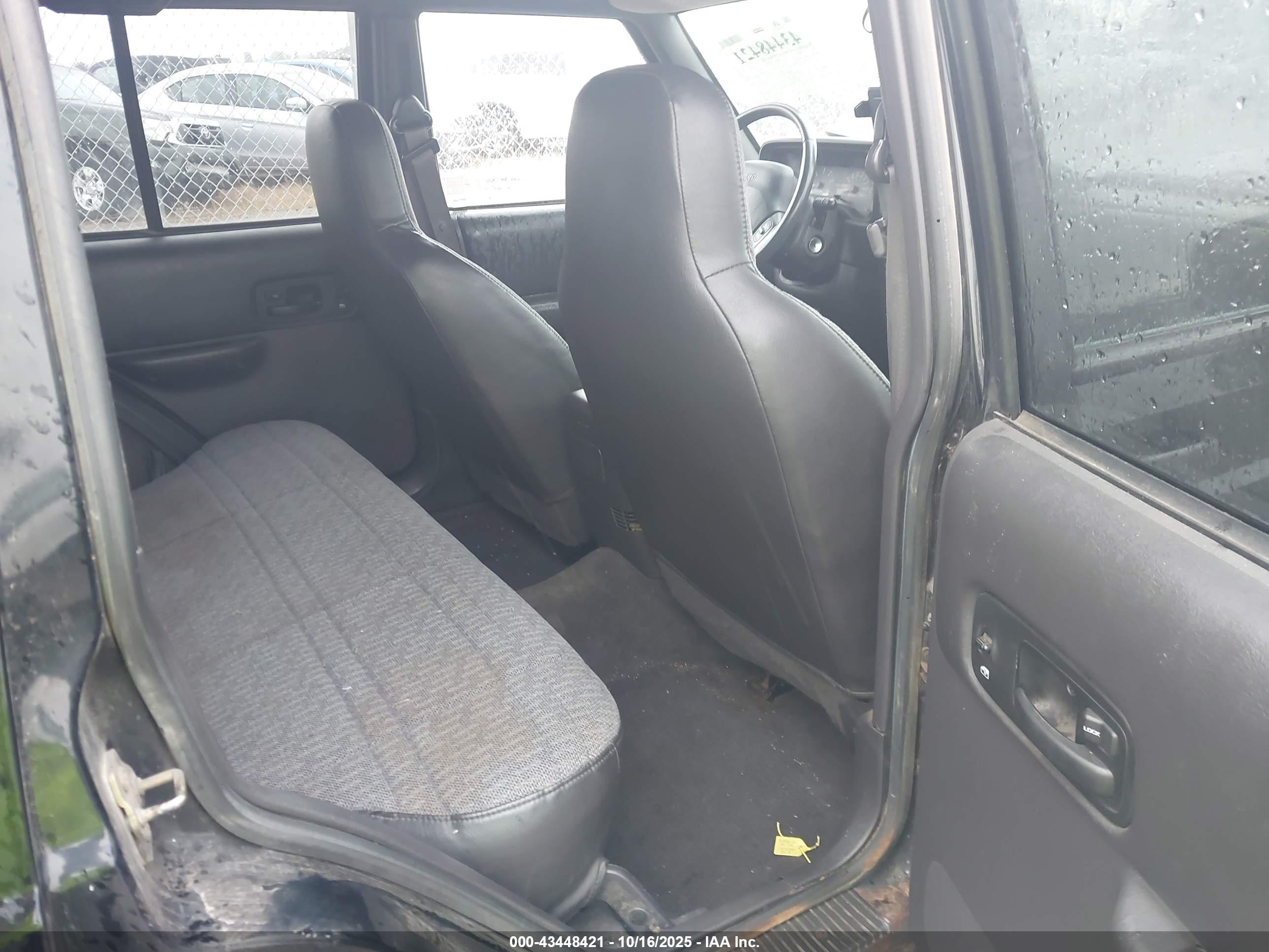 JEEP CHEROKEE image 8