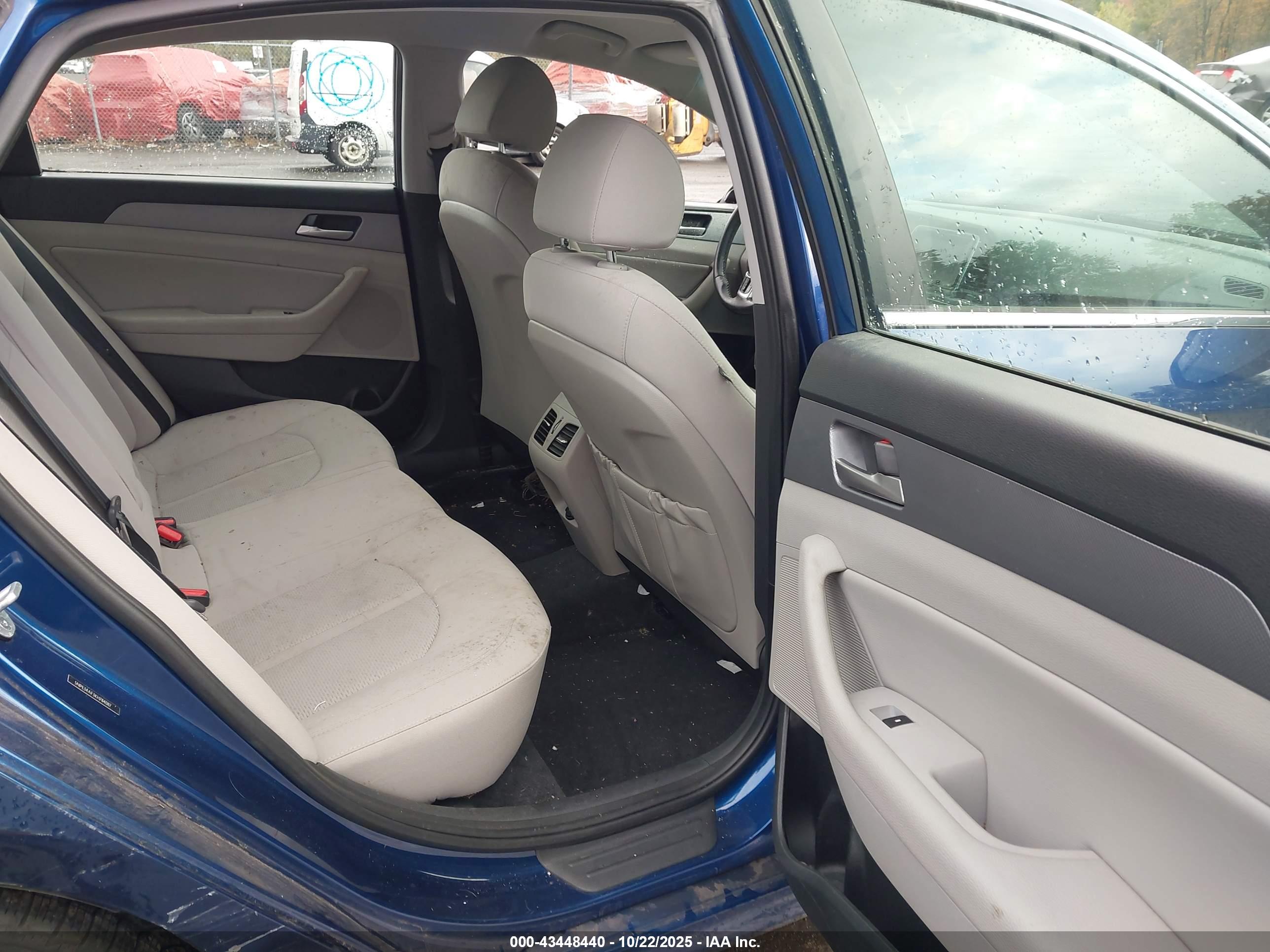 HYUNDAI SONATA image 8