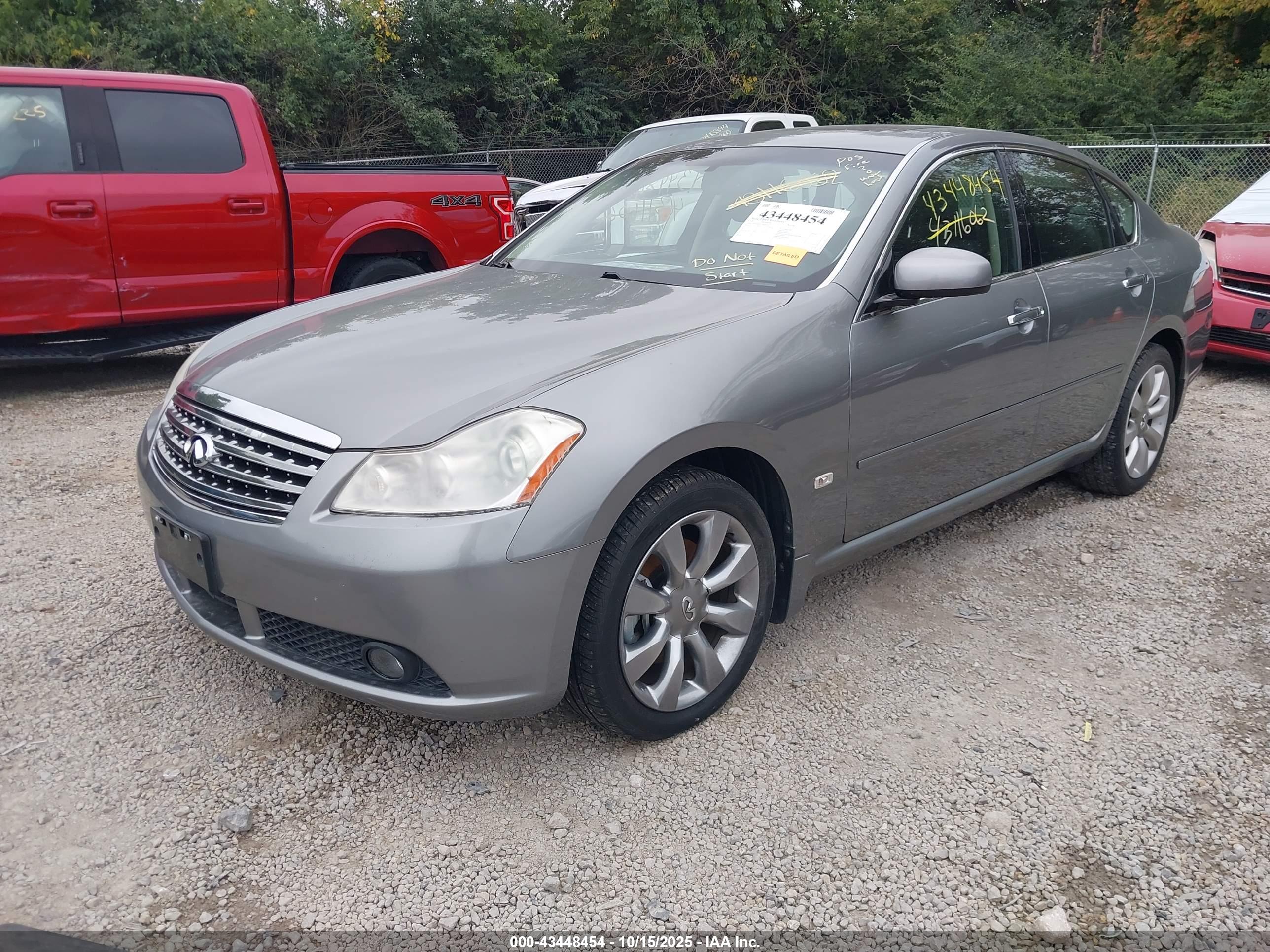 INFINITI M35X image 2