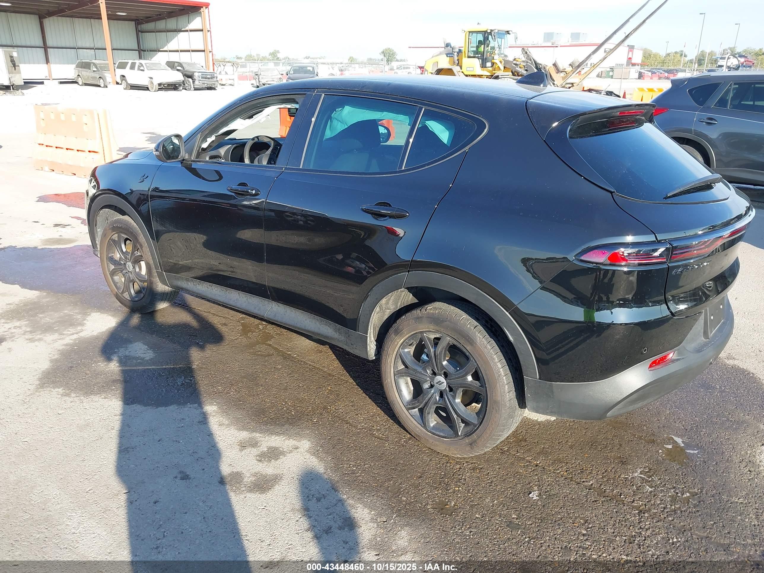 DODGE HORNET image 3