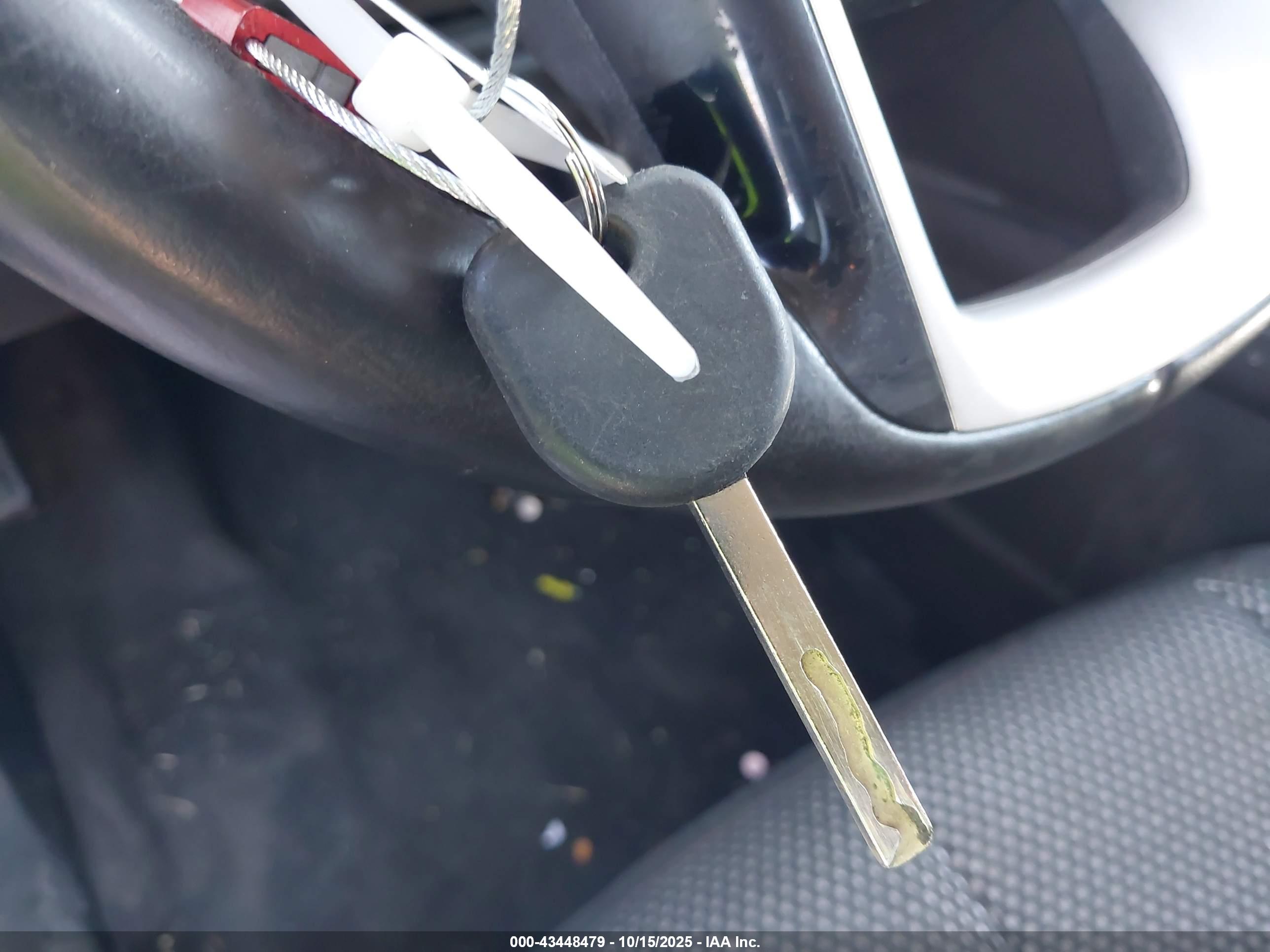 CHEVROLET EQUINOX image 11