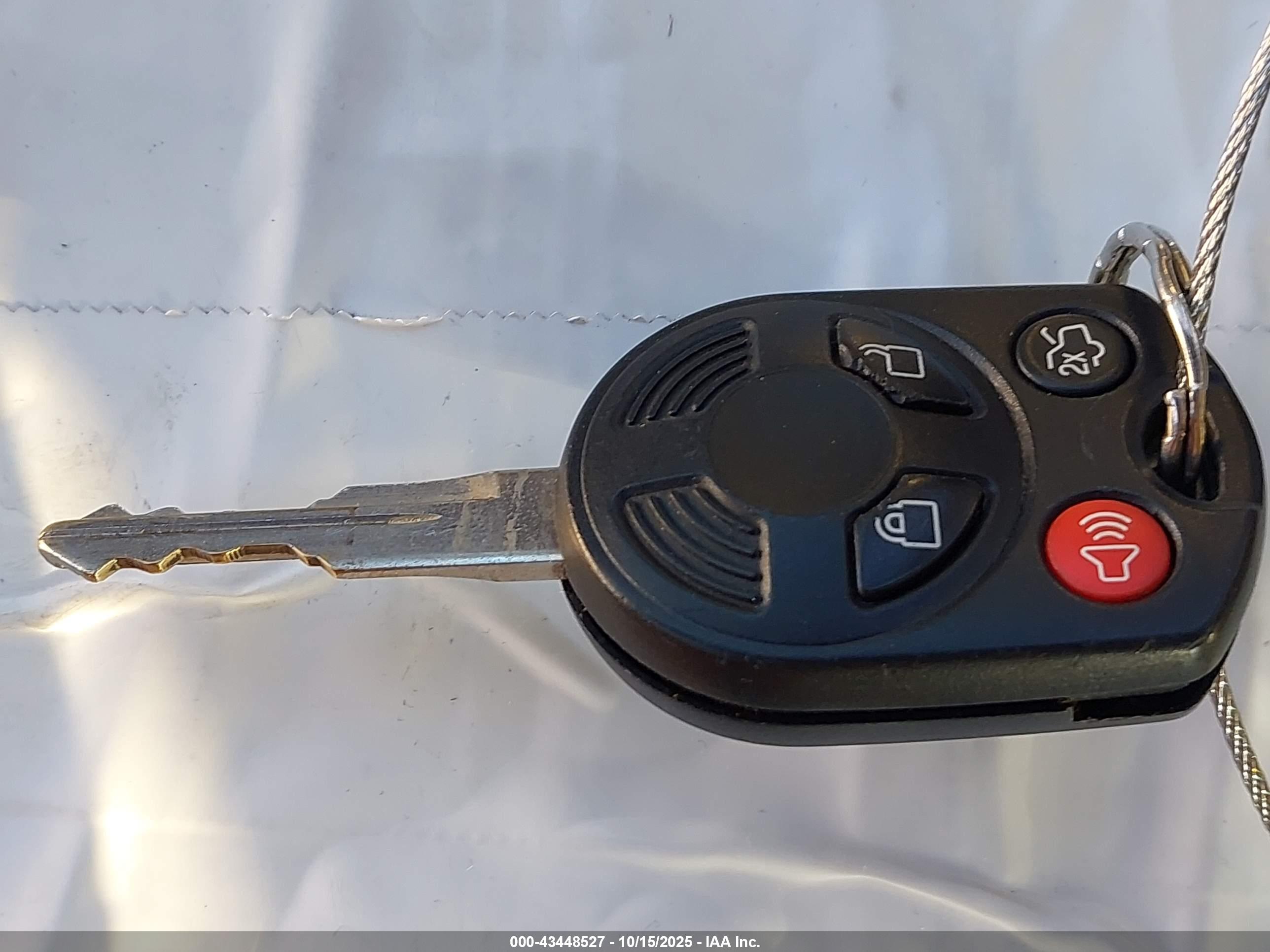 FORD ESCAPE image 11