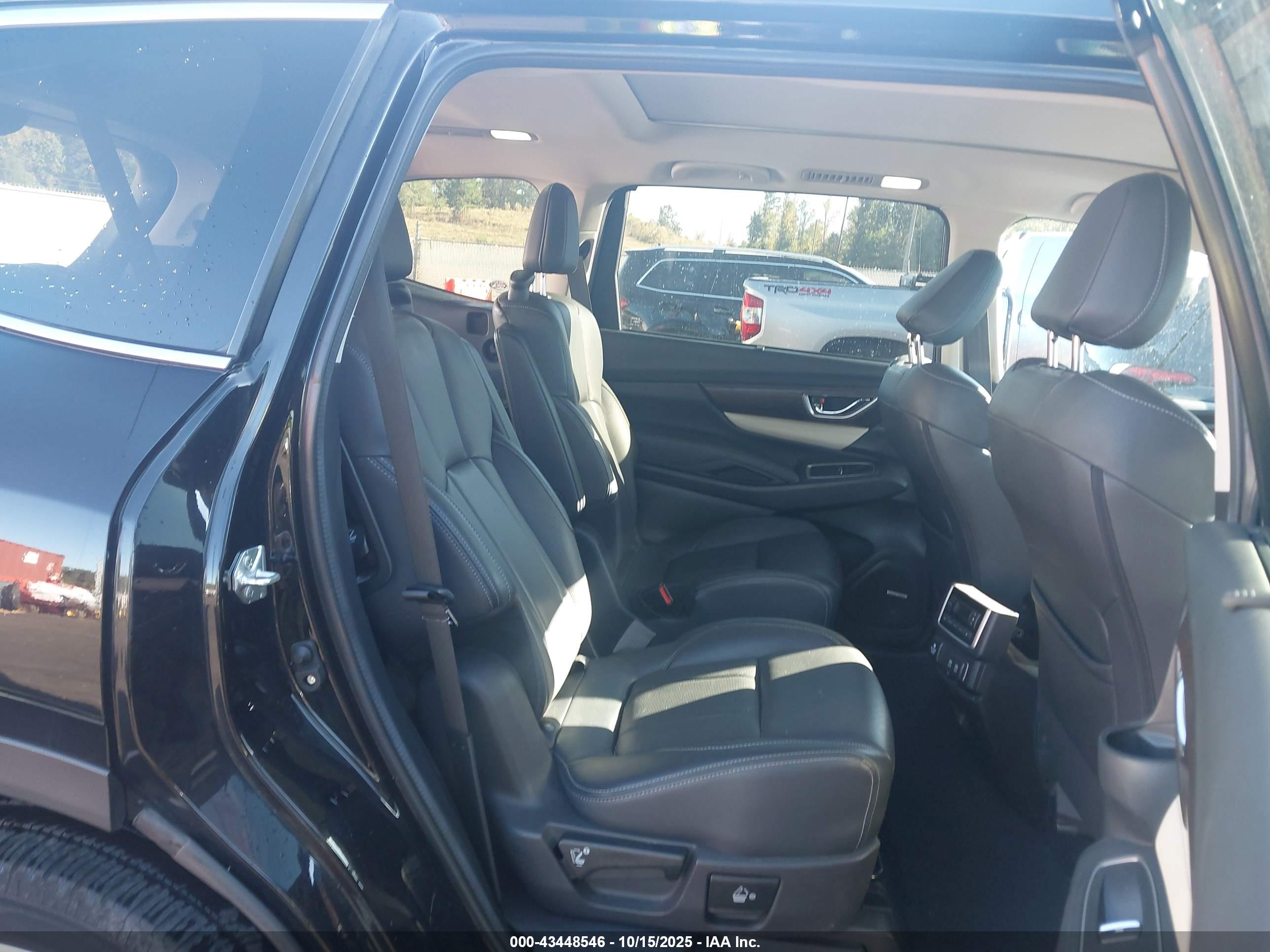 SUBARU ASCENT image 8