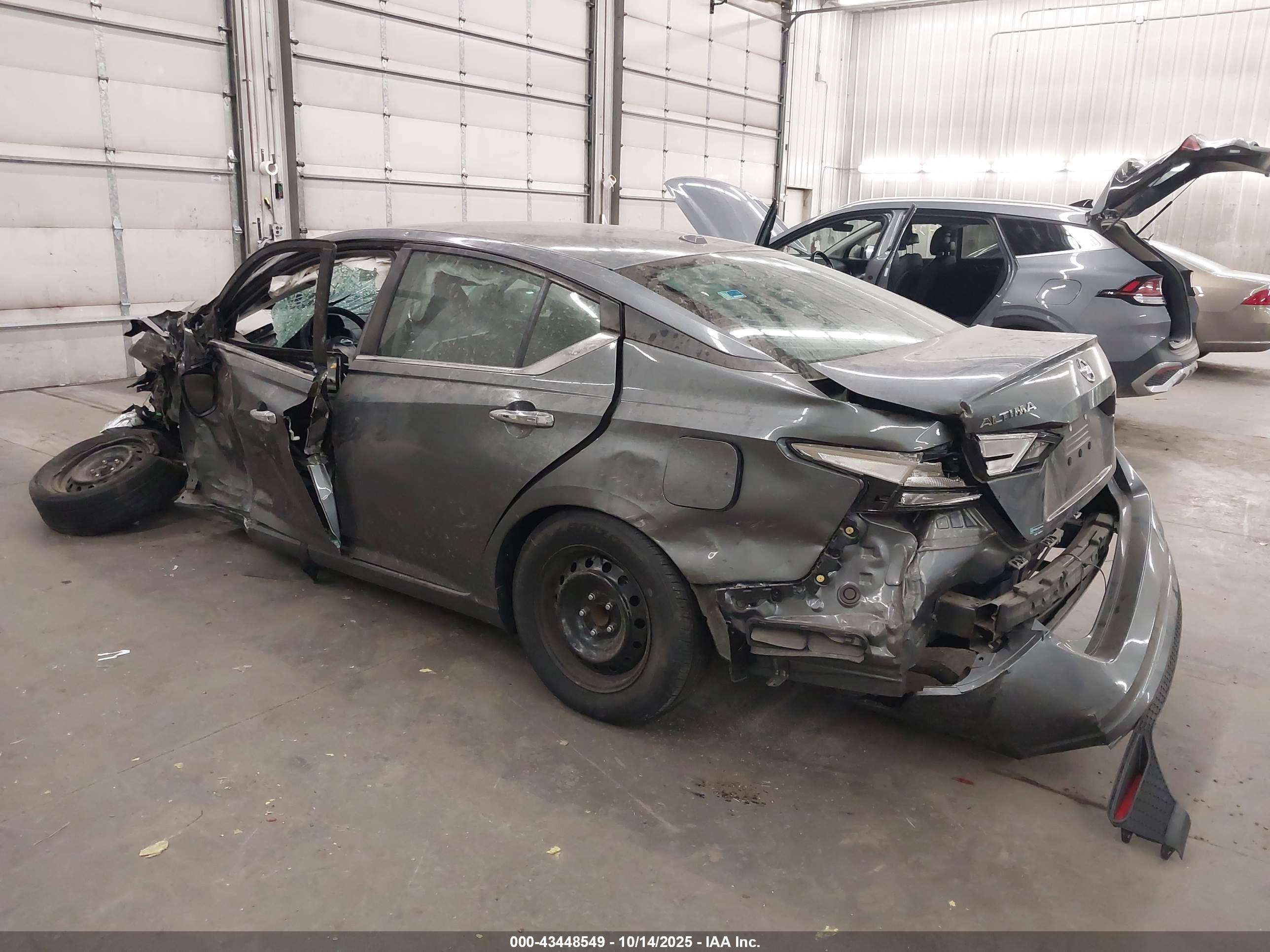 NISSAN ALTIMA image 3
