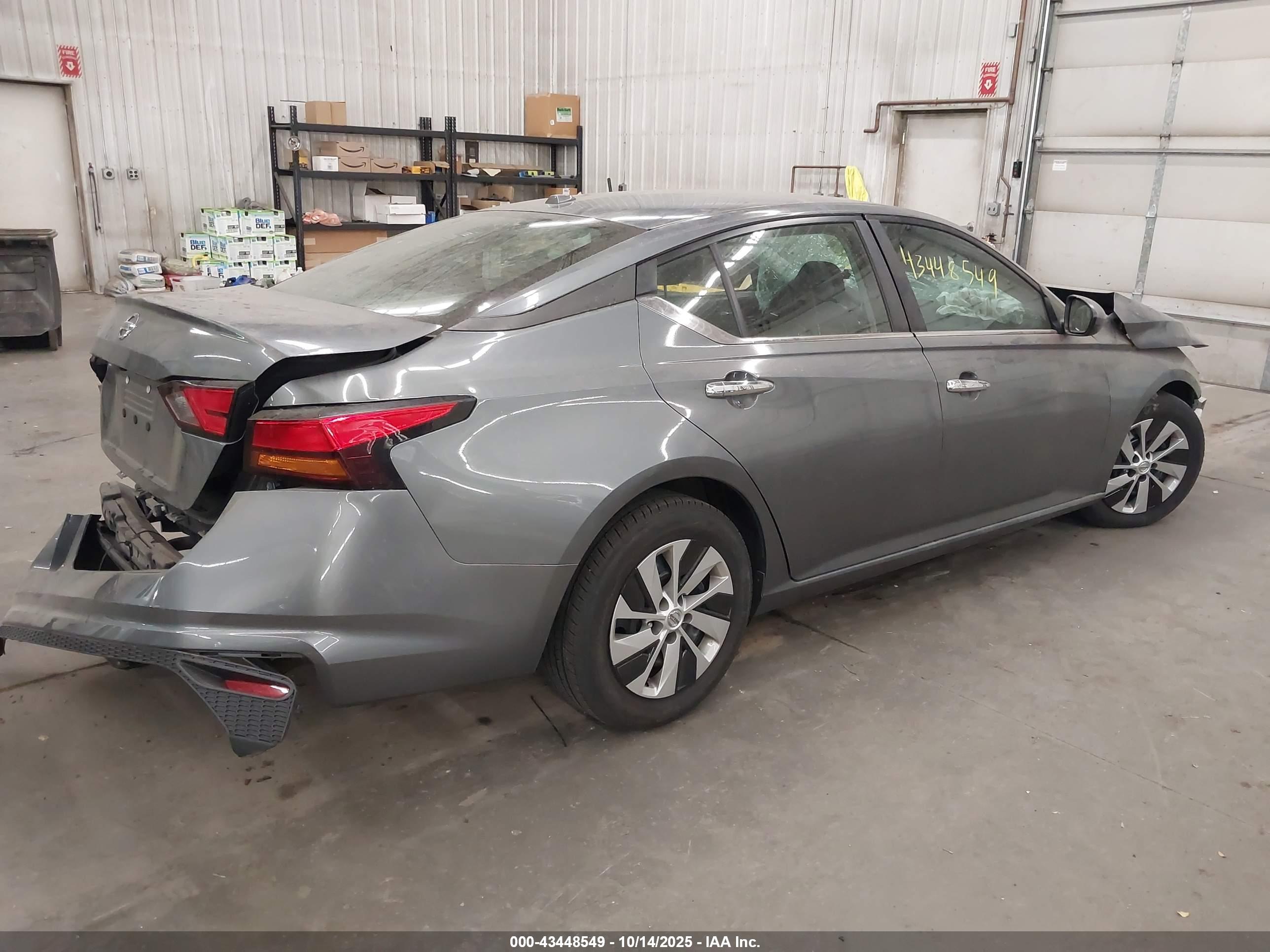NISSAN ALTIMA image 4