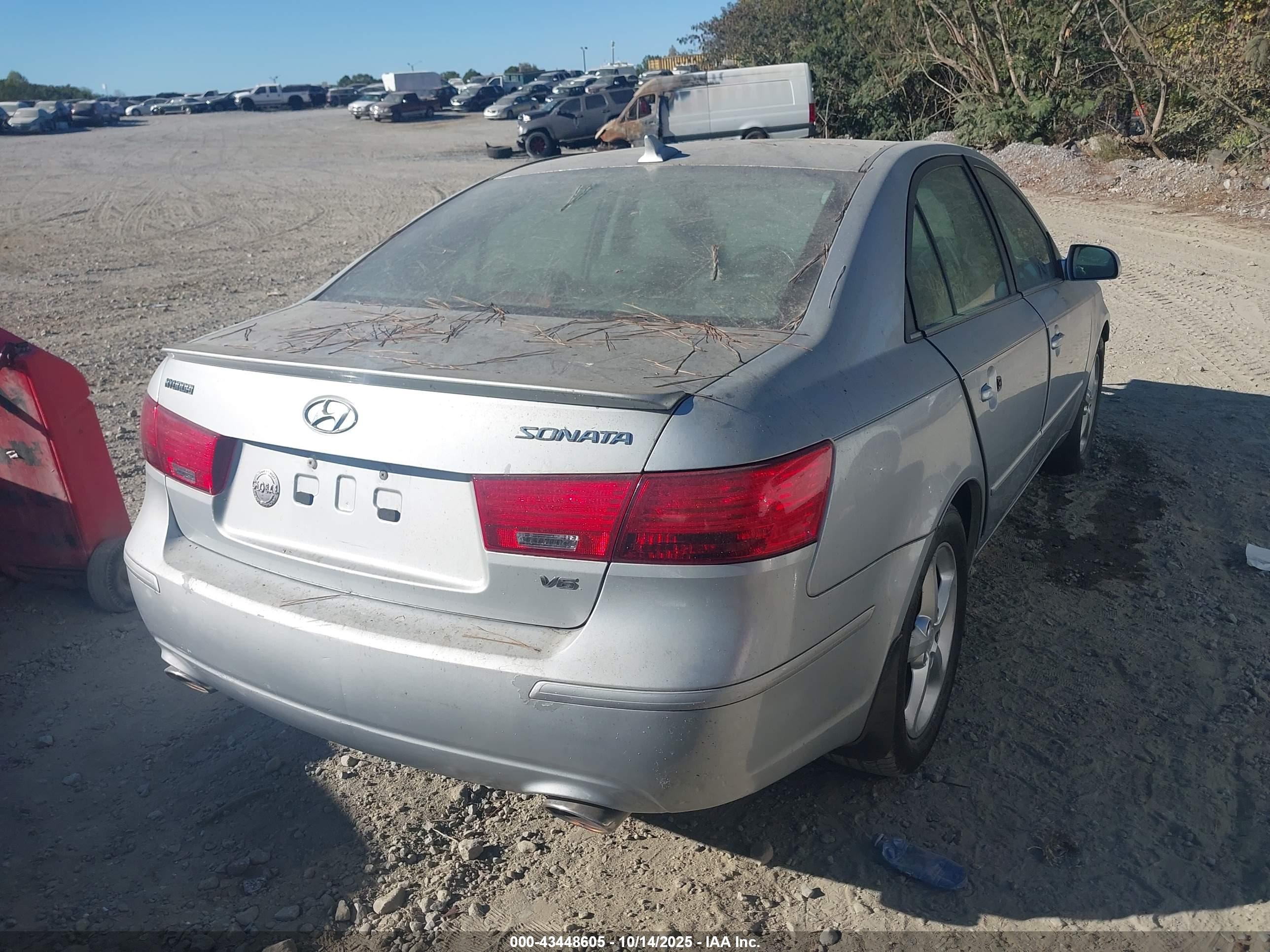 HYUNDAI SONATA image 4