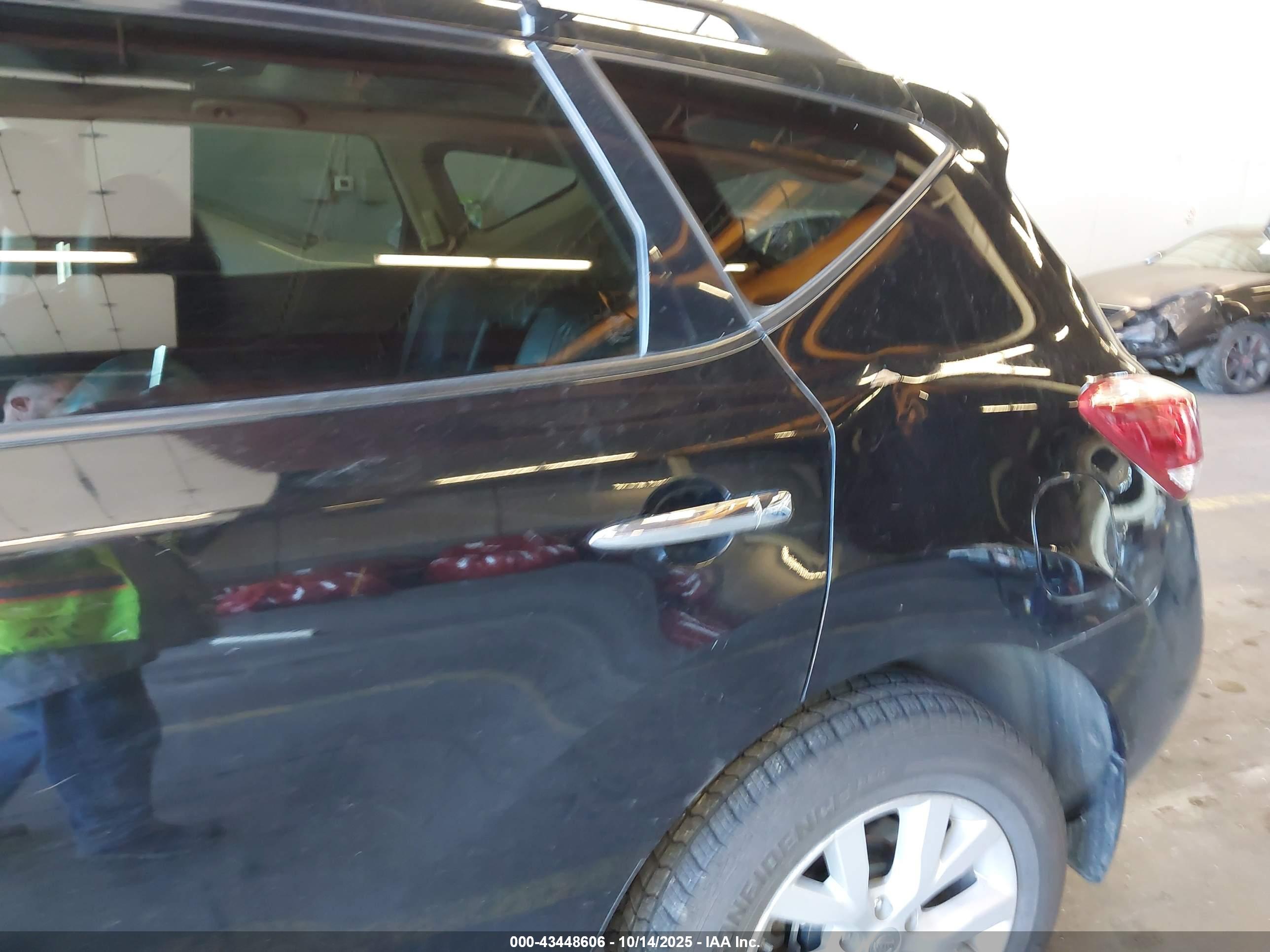NISSAN MURANO image 6