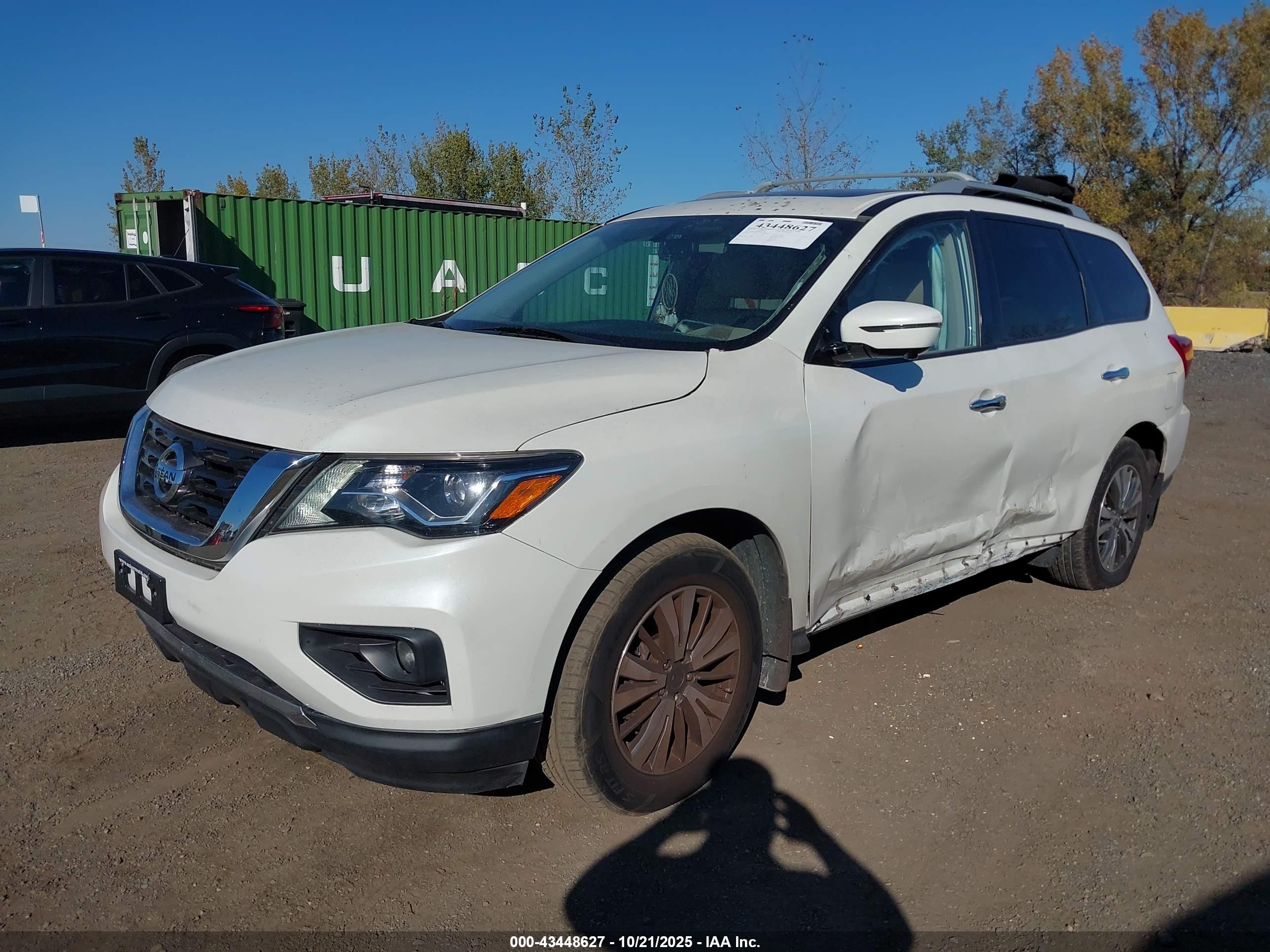 NISSAN PATHFINDER image 6