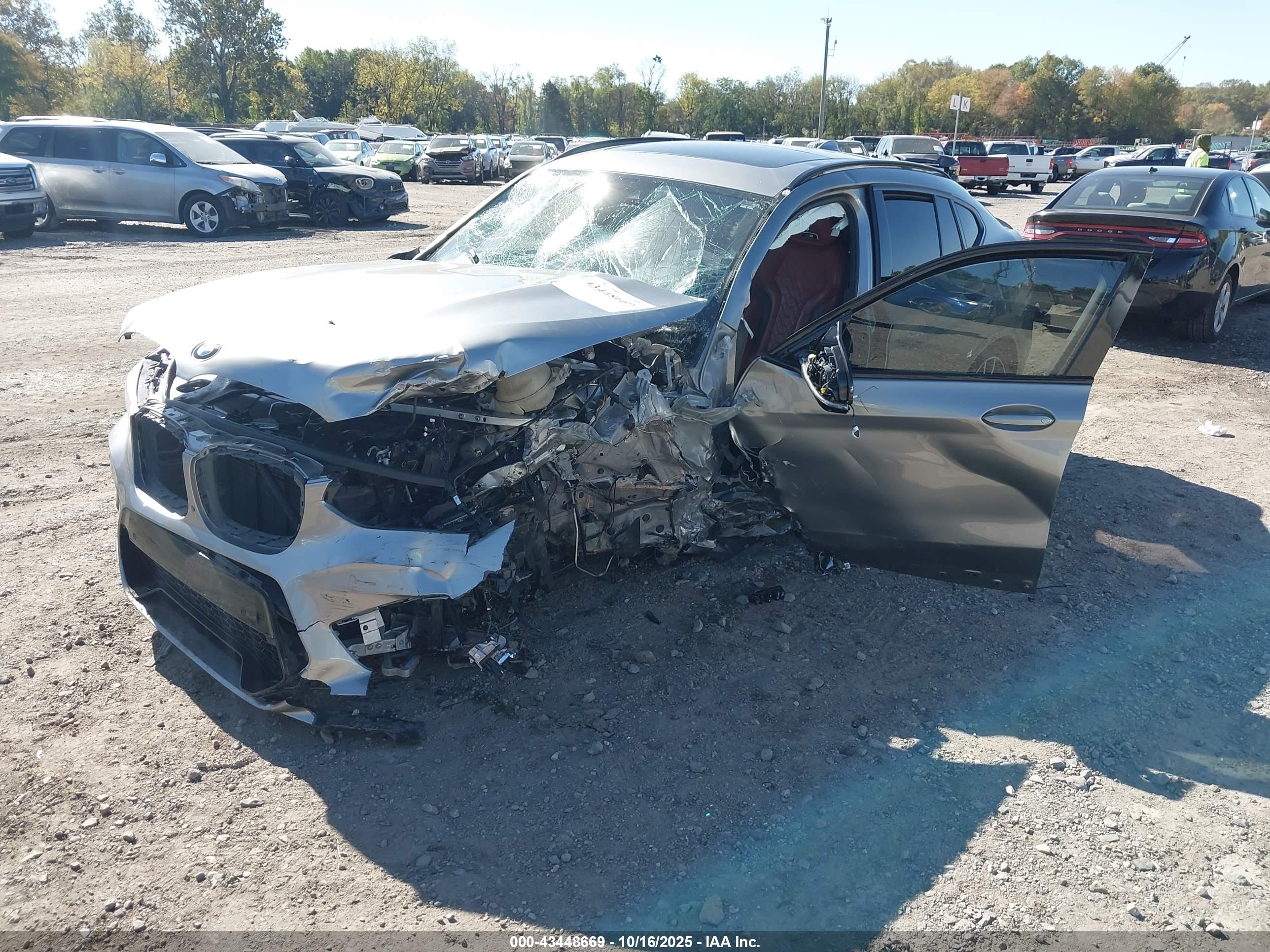 BMW X4 image 2