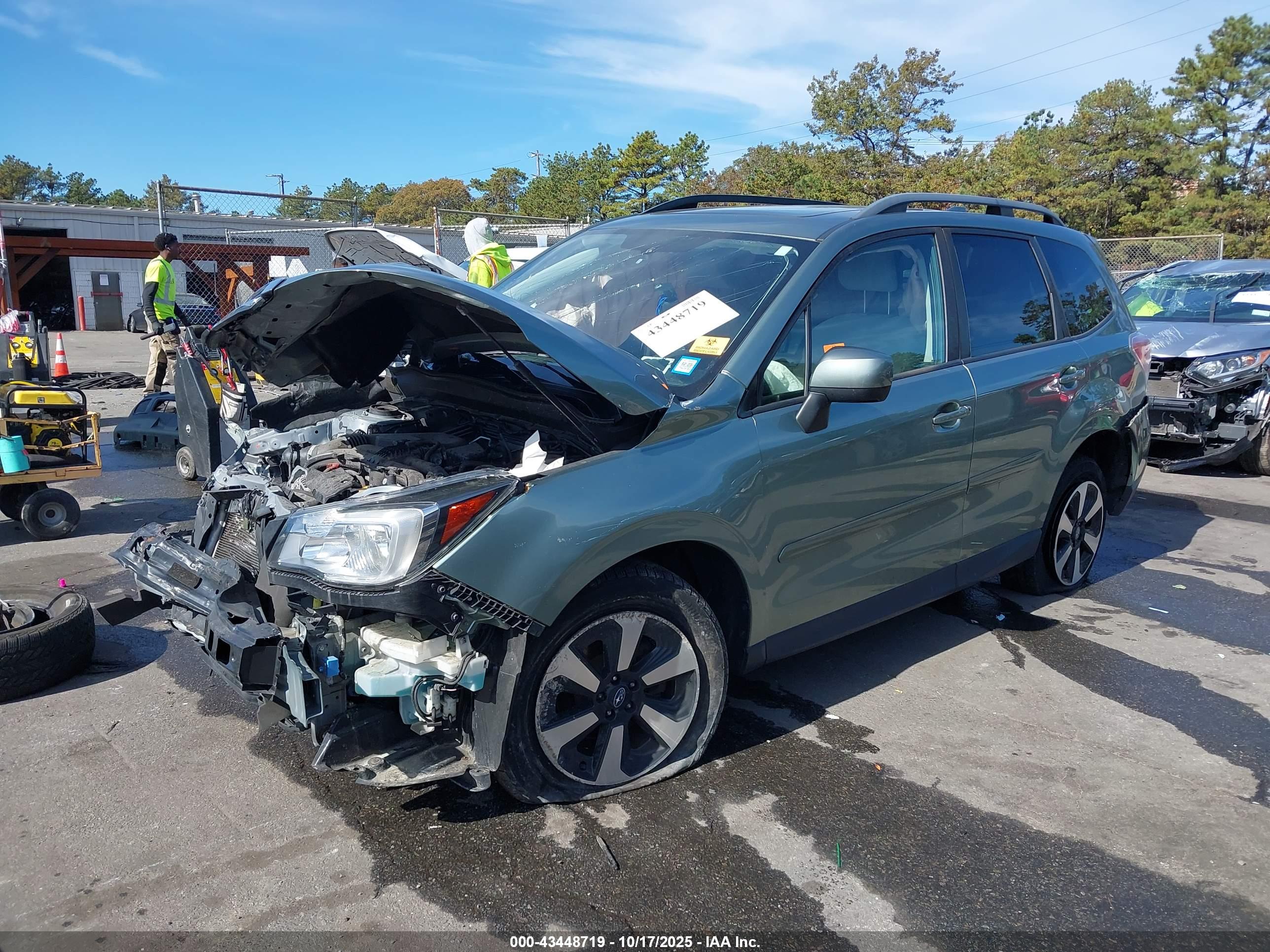 SUBARU FORESTER image 2