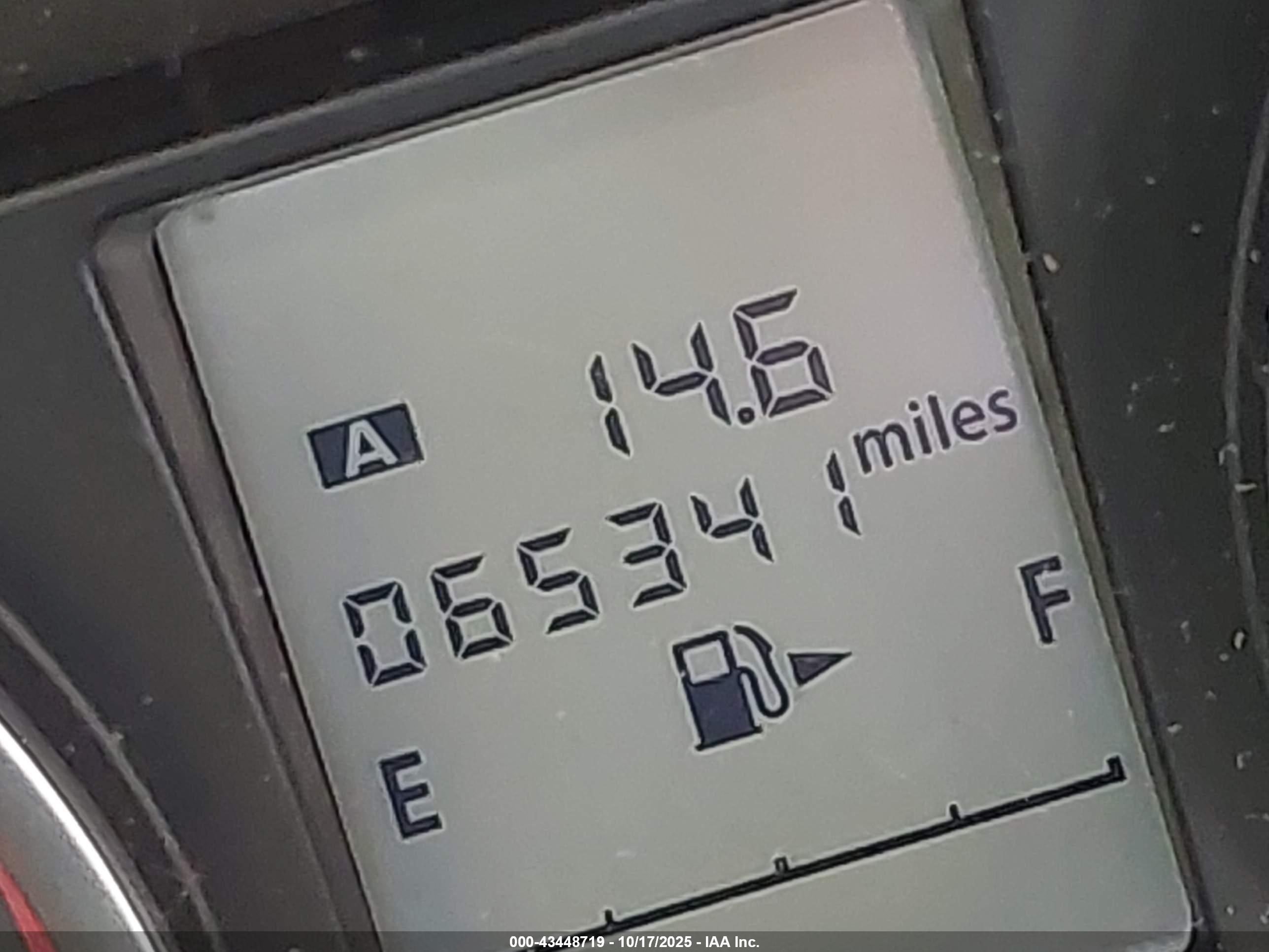 SUBARU FORESTER image 7