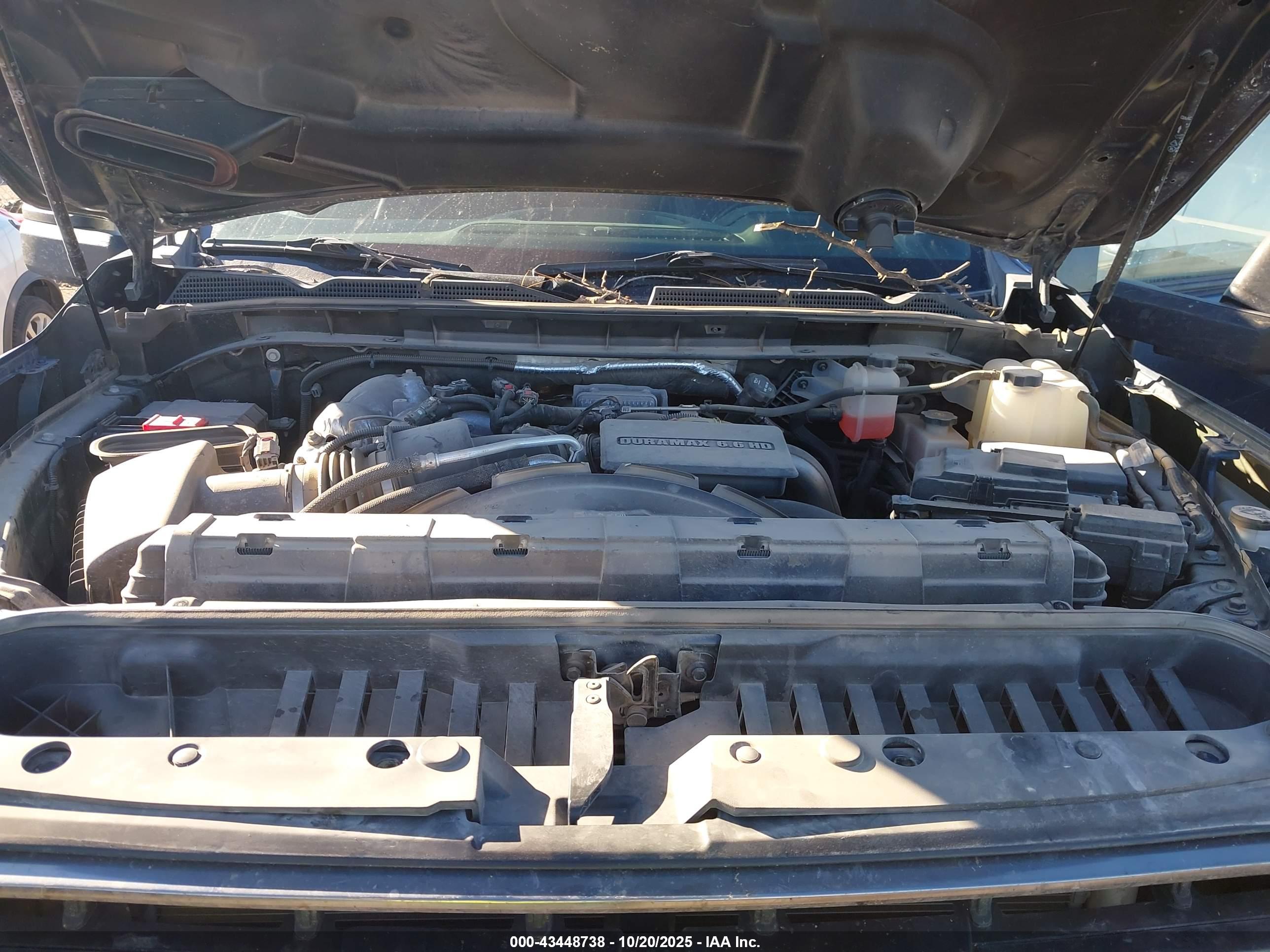 GMC SIERRA image 10