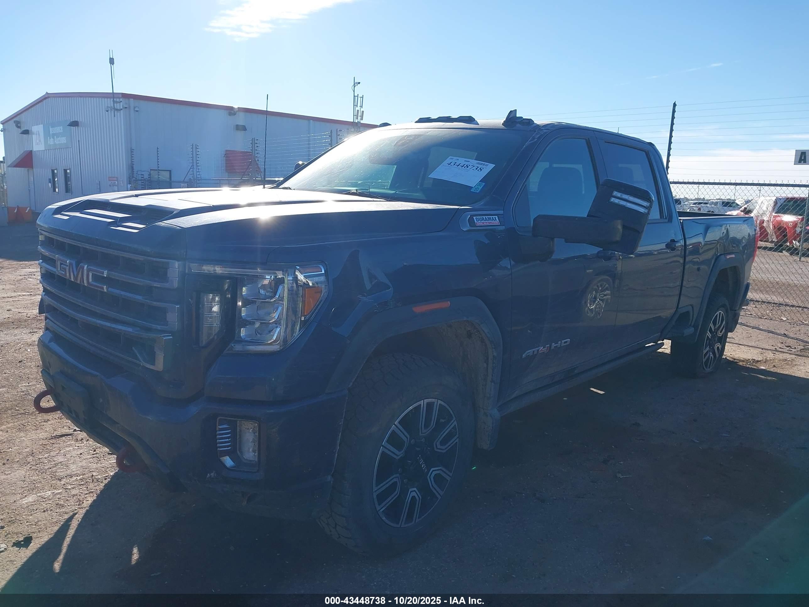GMC SIERRA image 2