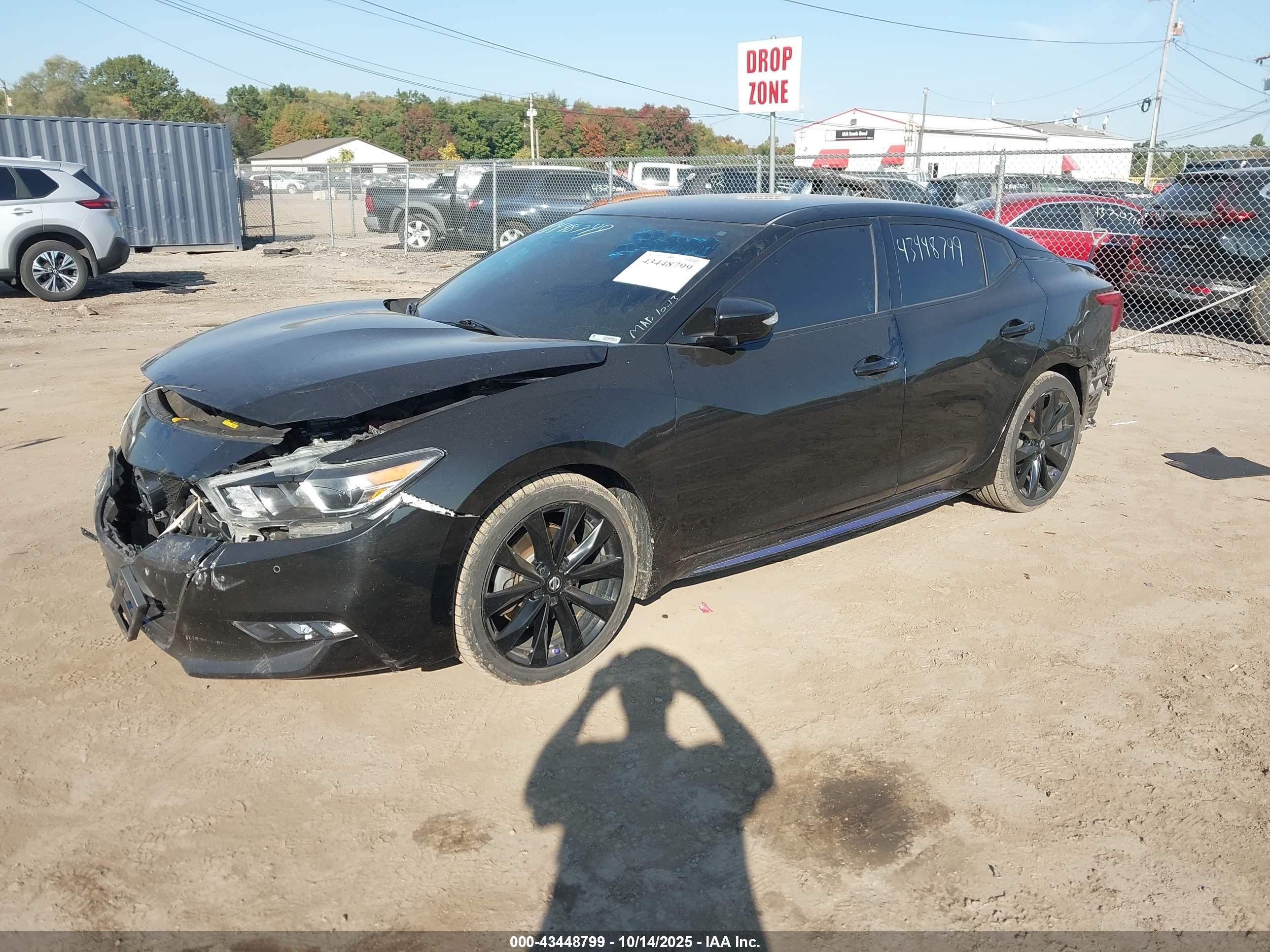 NISSAN MAXIMA image 2
