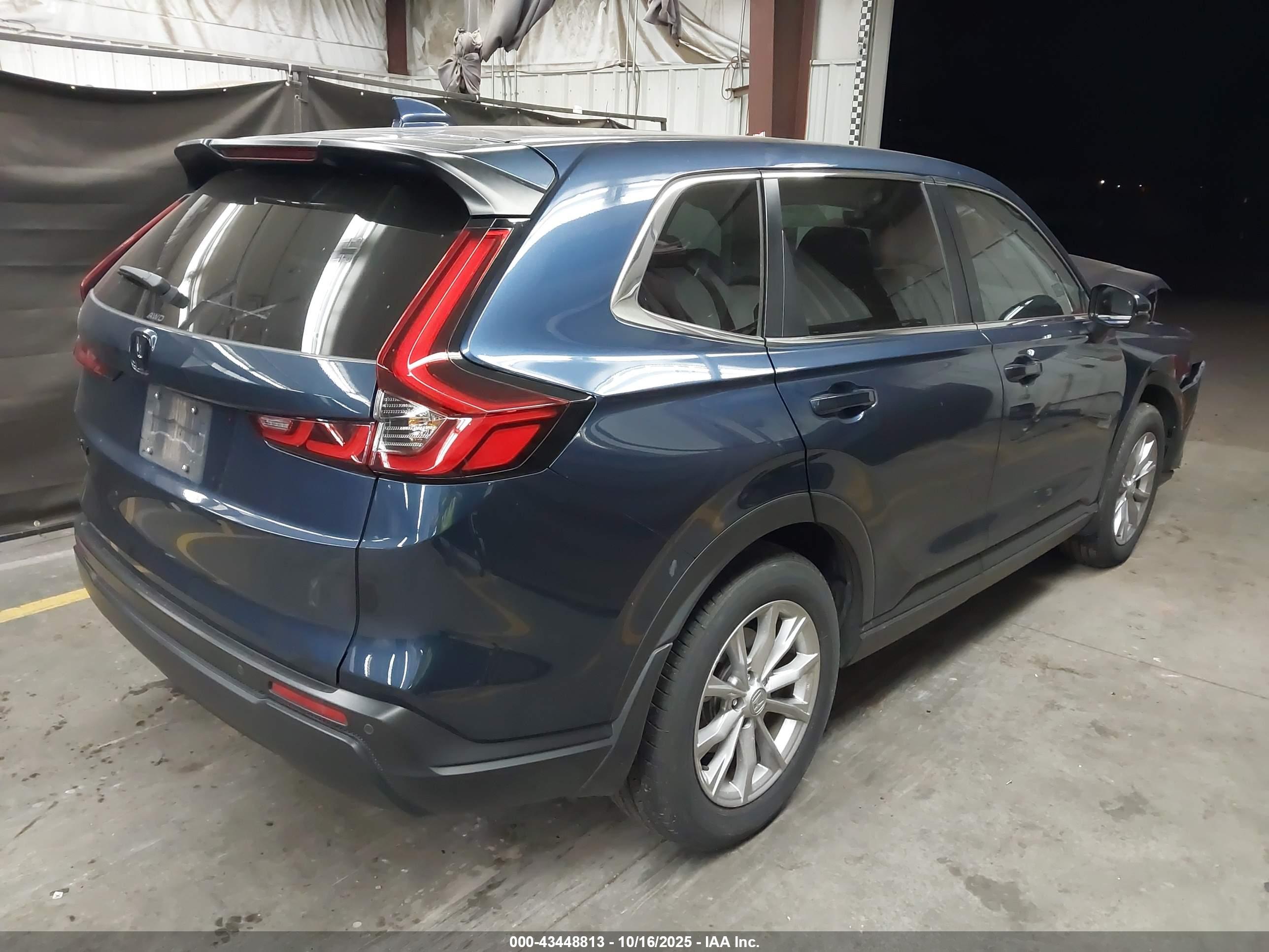 HONDA CR-V image 4