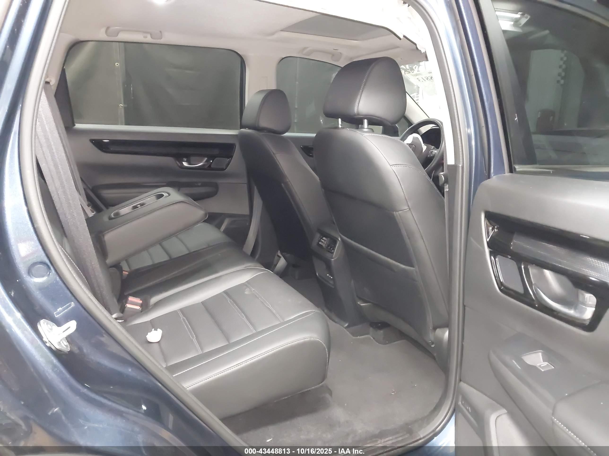 HONDA CR-V image 8