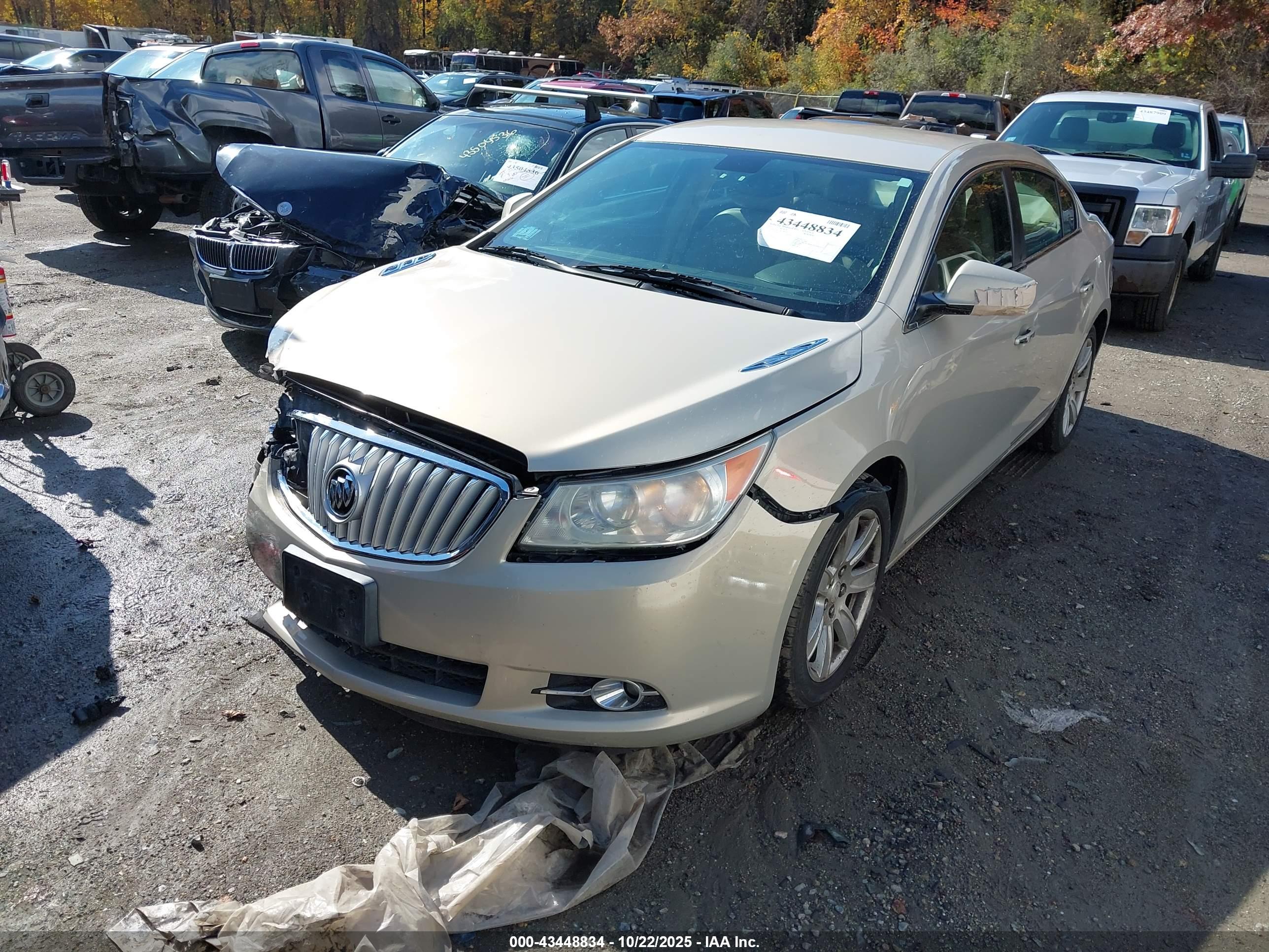 BUICK LACROSSE image 2