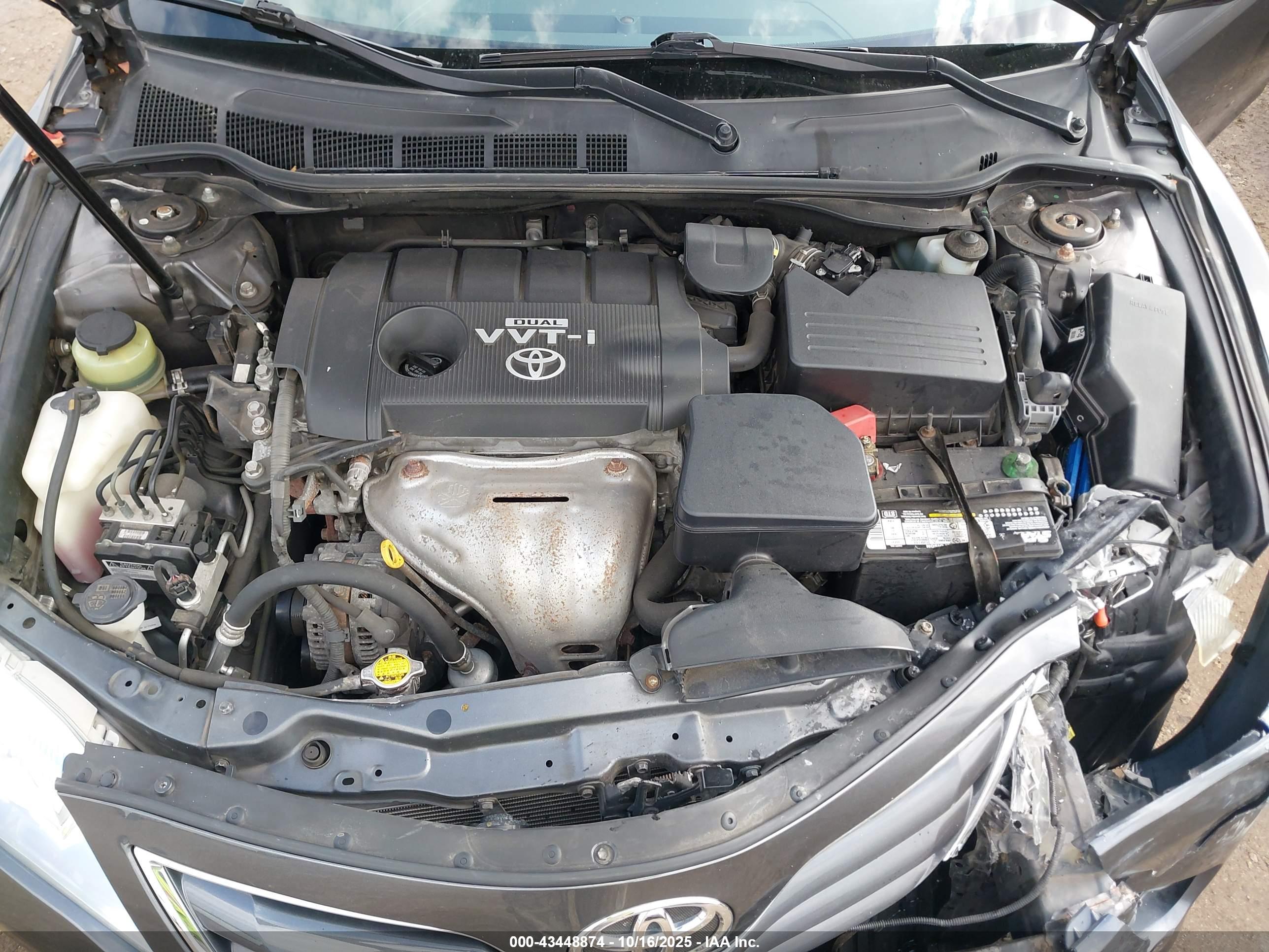 TOYOTA CAMRY image 10