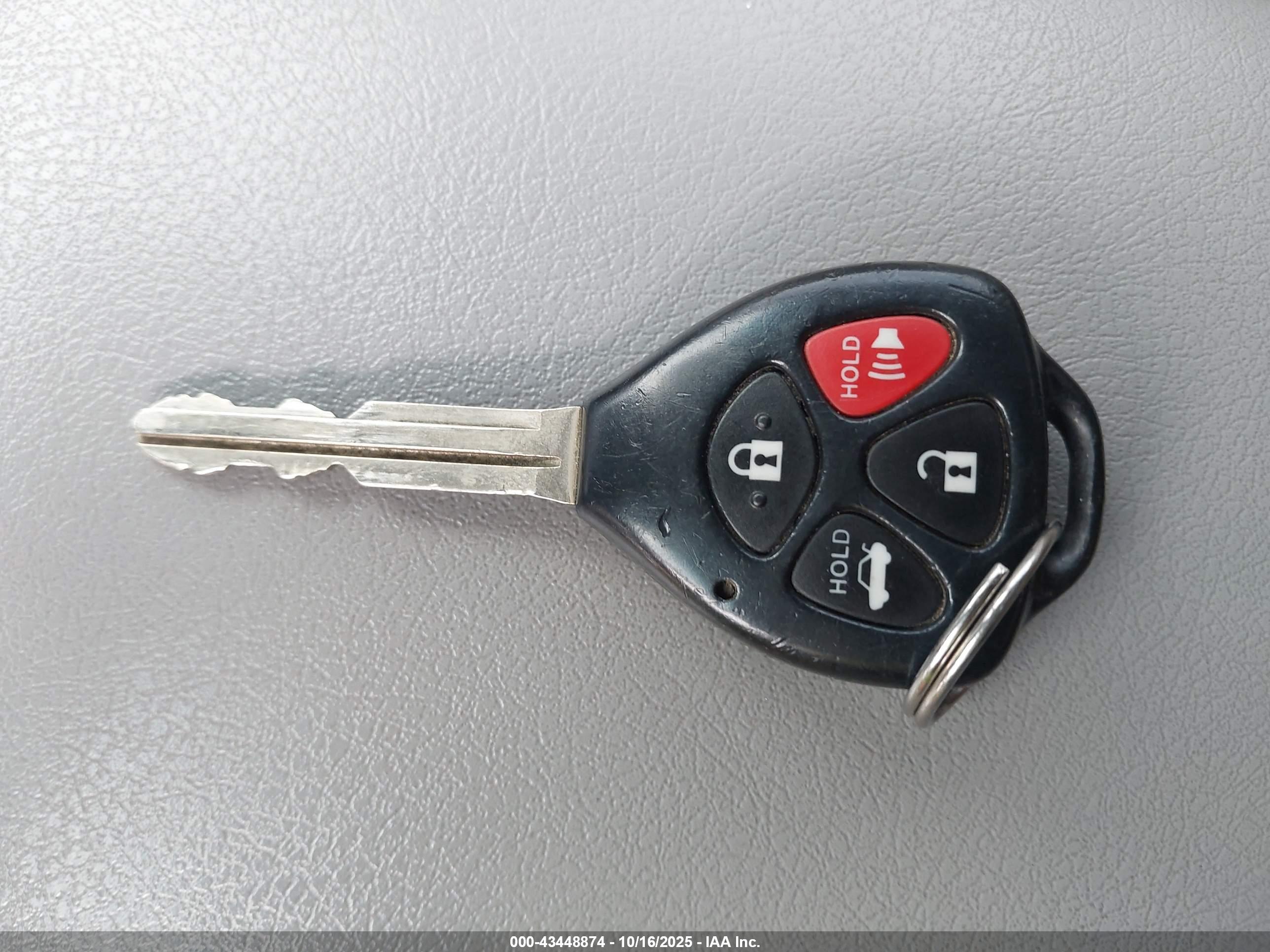 TOYOTA CAMRY image 11