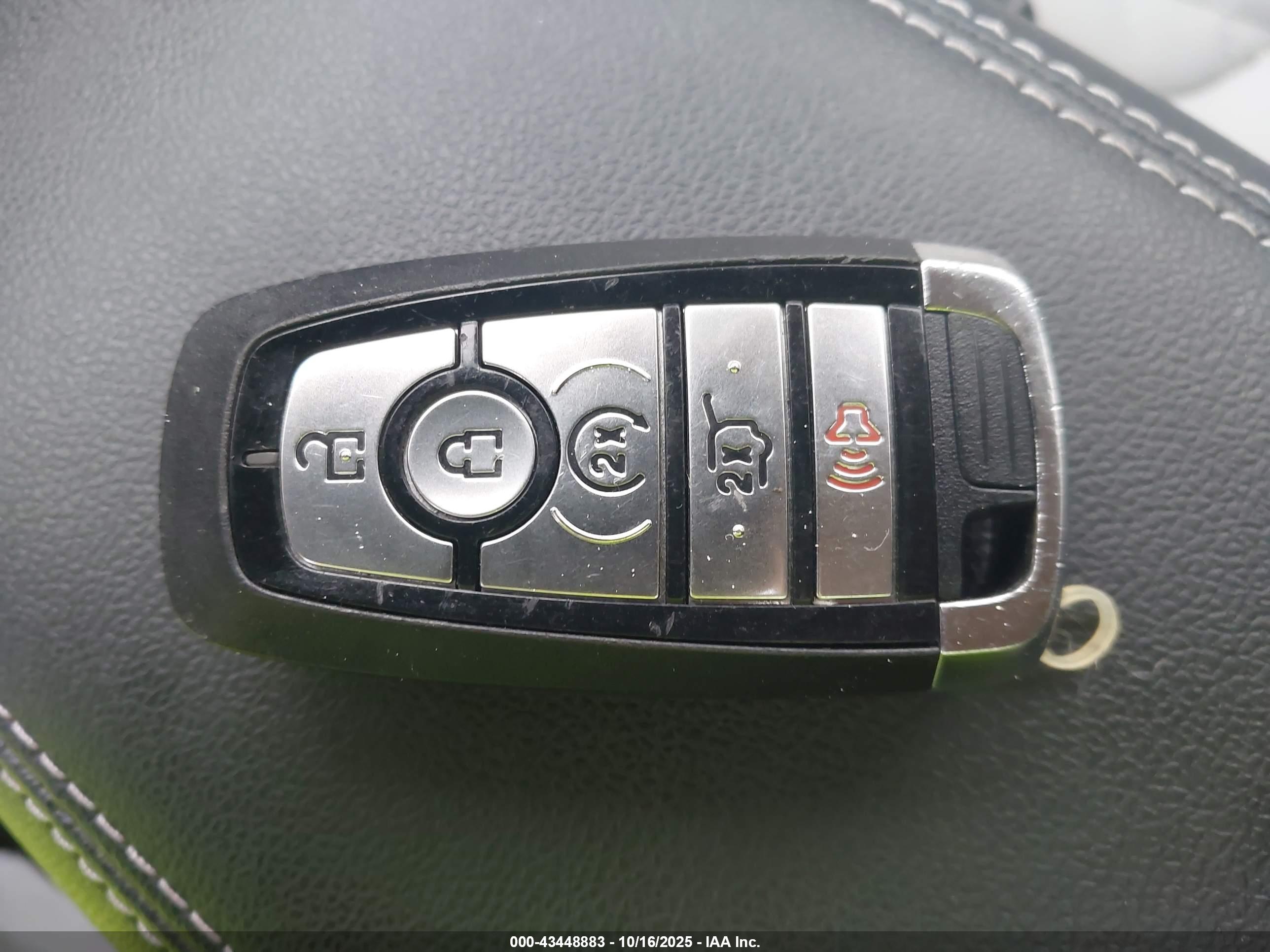 FORD ESCAPE image 11