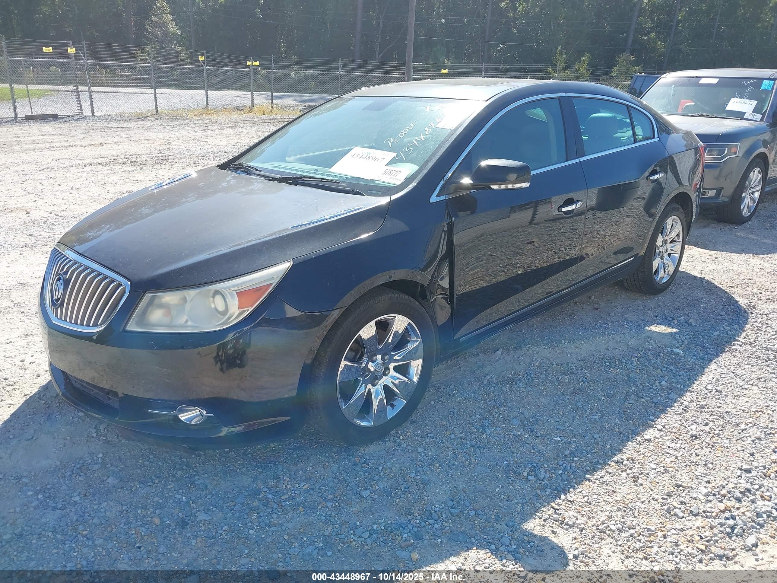 BUICK LACROSSE image 2